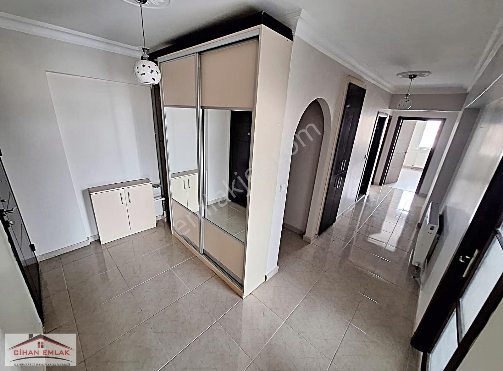 Burç Mahallesi Seval Ve Piri Cadde Yakın Katta Satlık 3+1 Daire - Görsel 9