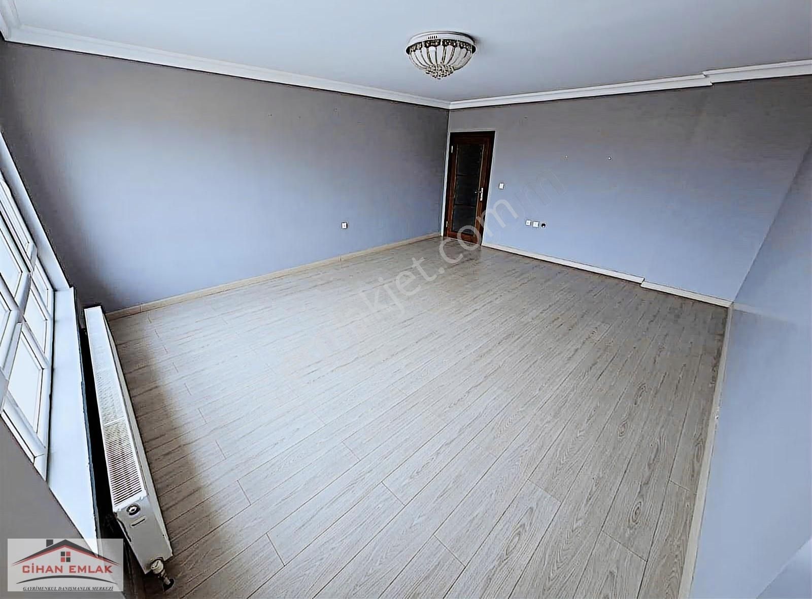 Burç Mahallesi Seval Ve Piri Cadde Yakın Katta Satlık 3+1 Daire - Görsel 2