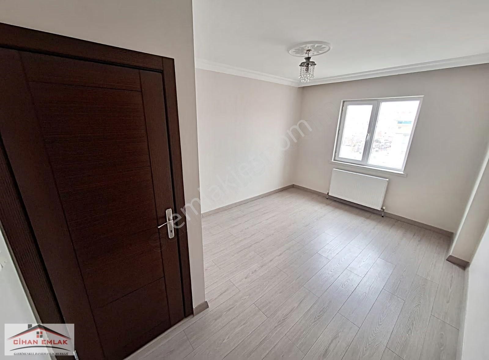 Burç Mahallesi Seval Ve Piri Cadde Yakın Katta Satlık 3+1 Daire - Görsel 5