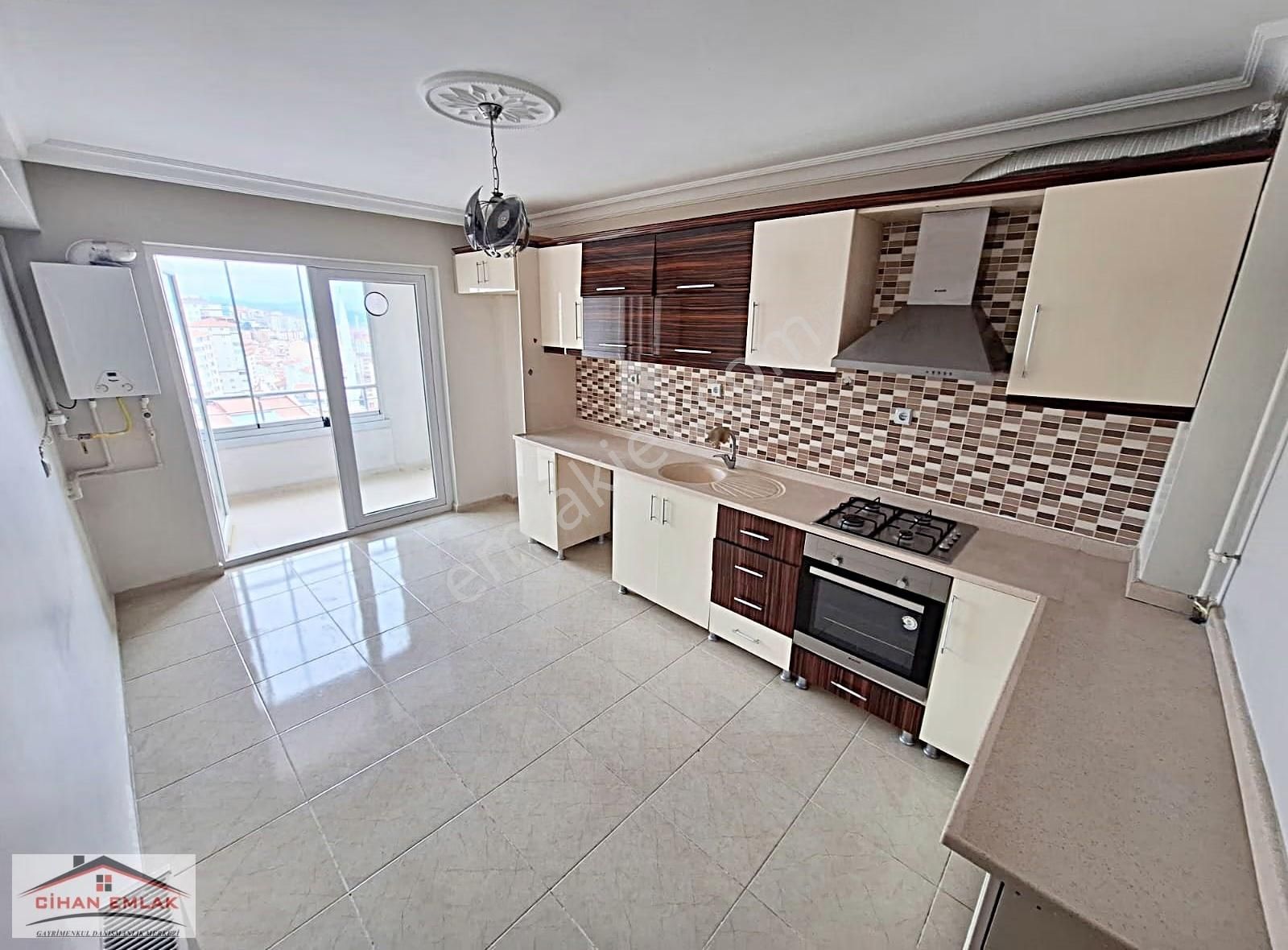 Burç Mahallesi Seval Ve Piri Cadde Yakın Katta Satlık 3+1 Daire - Görsel 3