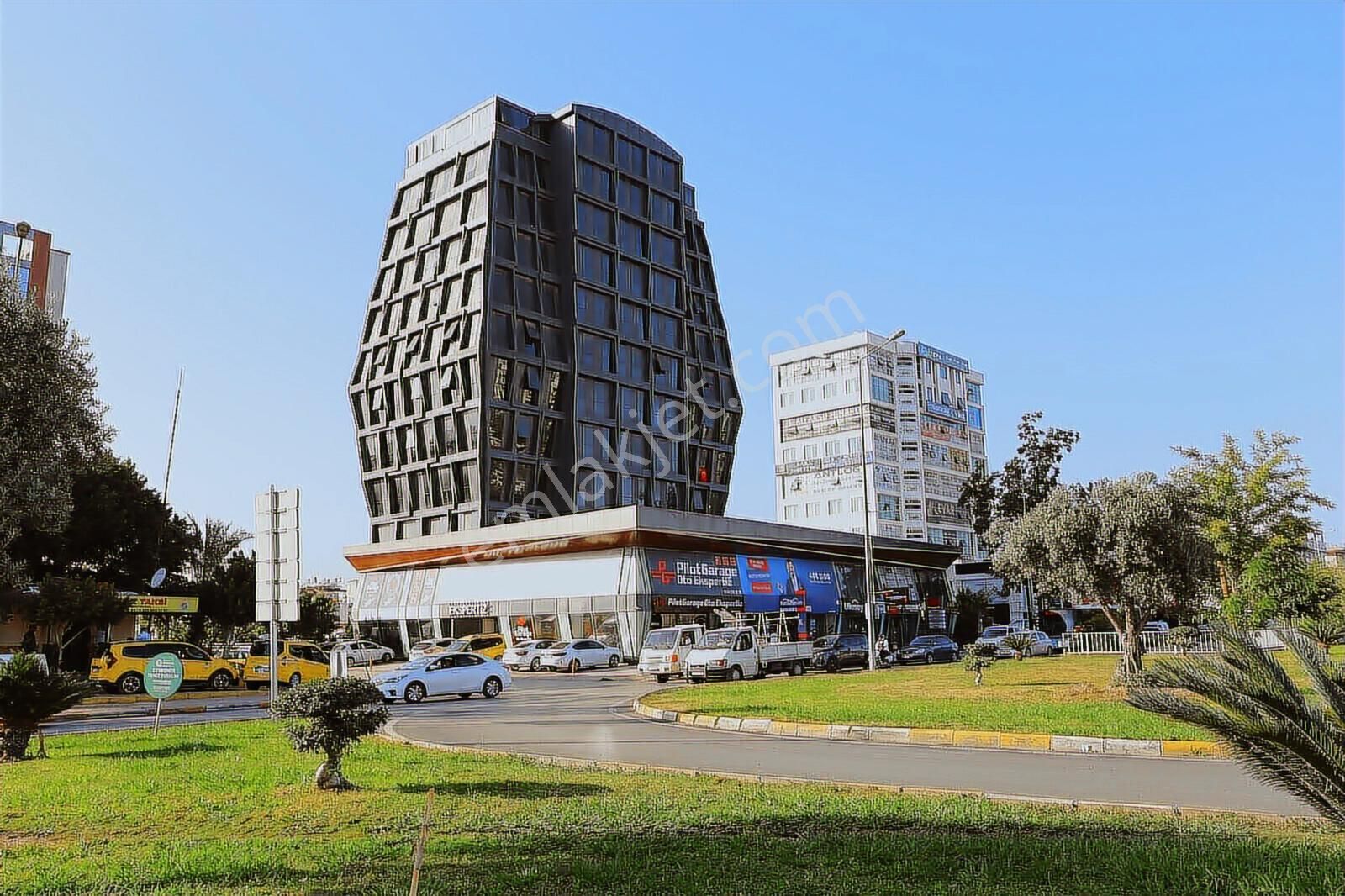 Kepez Axis Ofiste Modern Tasarımlı Kiralık Ofis | Tekce