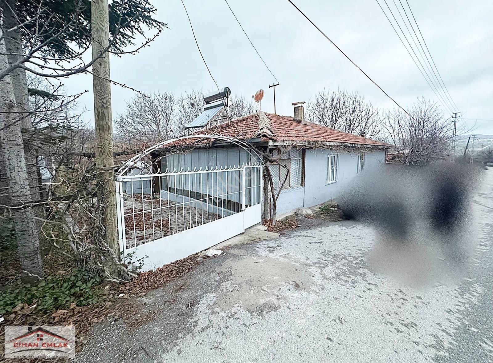 Cihandan Yakacık Merkeze Yakın Hazır 2+1 Evle Beraber 620m2 Arsa