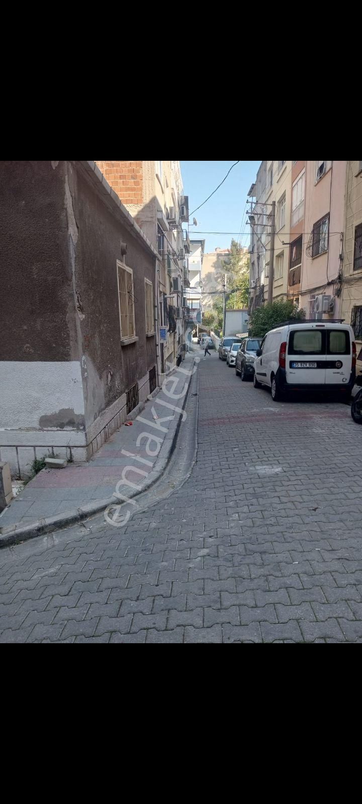 İzmir Üçyolda Satılık 5 Kat İmarli Arsa 10 Tane 1+1 Cikiyor - Görsel 2