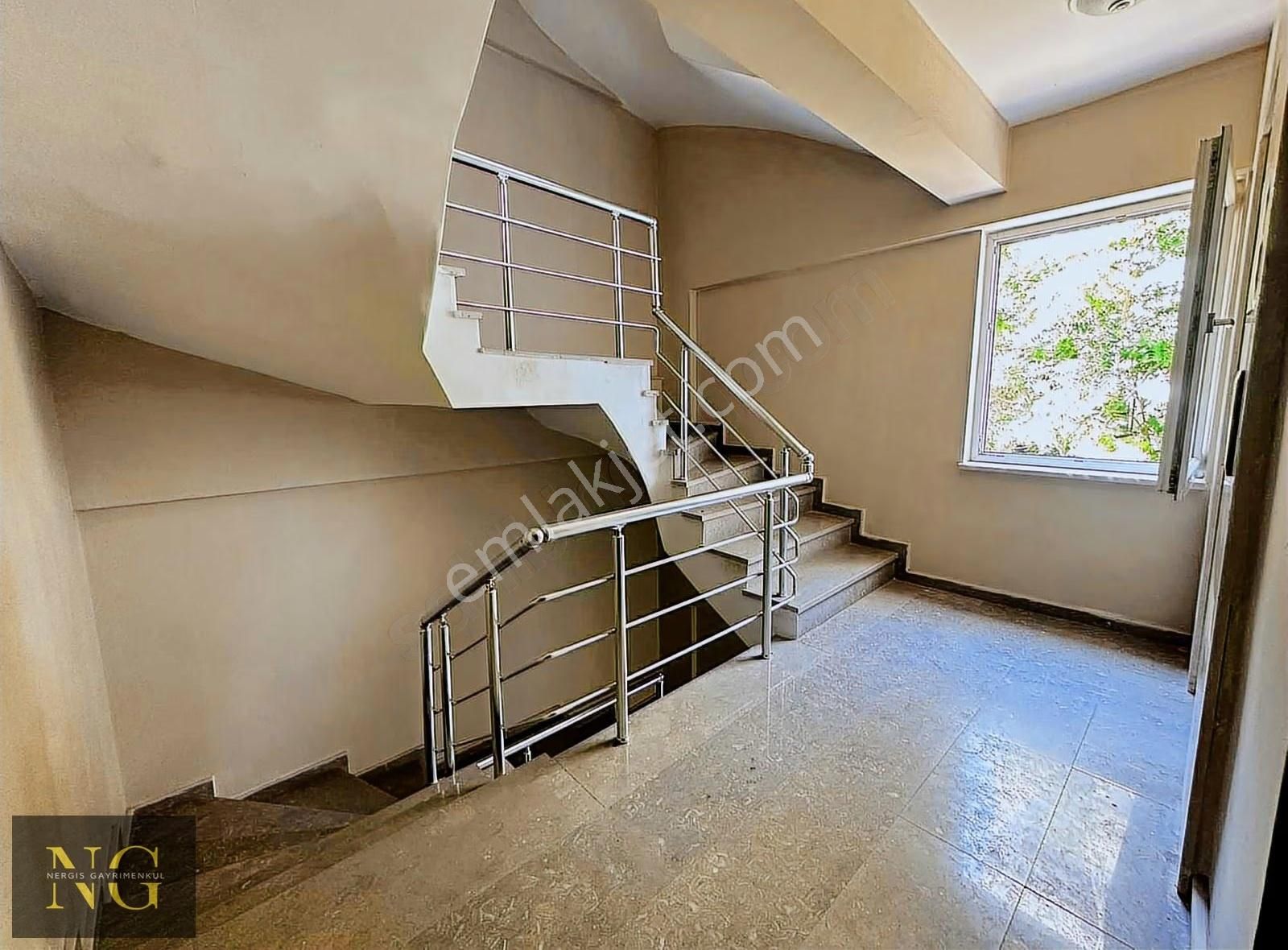 Nergisden Kiralık 2+1 Ayrı Mutfak Ara Kat Çift Balkon Daire - Görsel 9