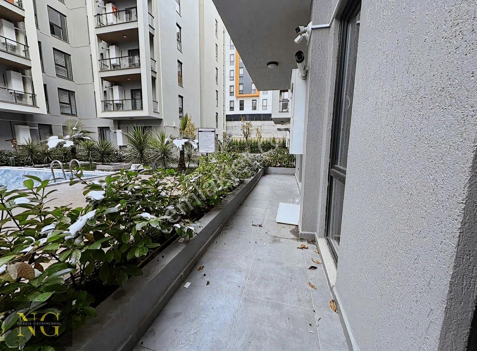 Nergisden Satılık Avlu 3 Güvenlikli Site İçi Havuzlu Daire - Görsel 16