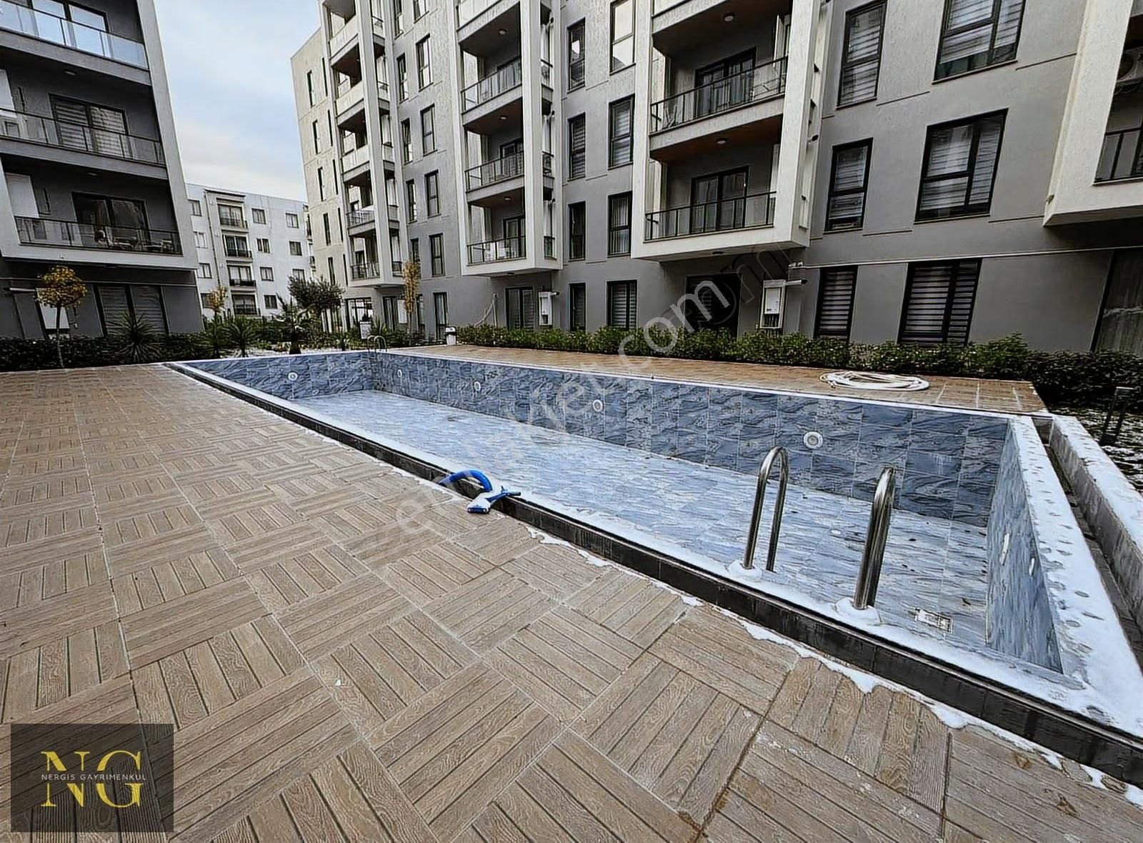 Nergisden Satılık Avlu 3 Güvenlikli Site İçi Havuzlu Daire - Görsel 12