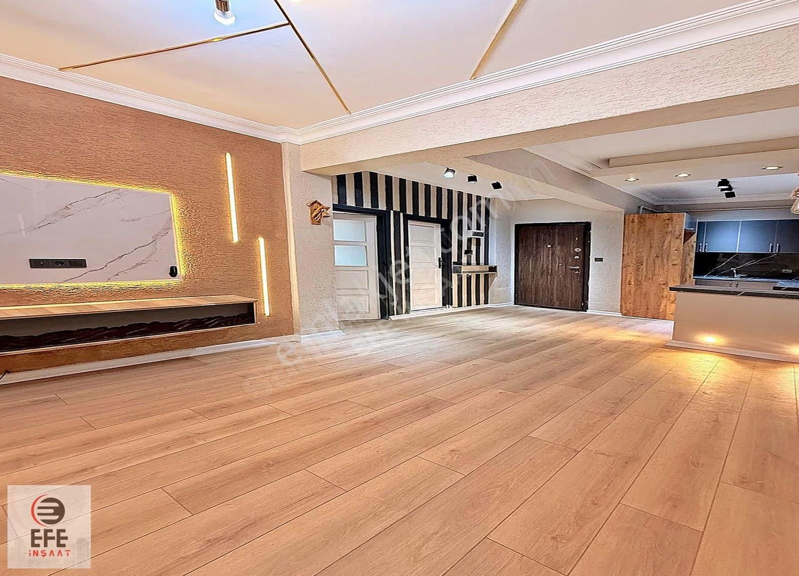 Efe'den Metrobüse 5dk Dekorlu Balkonlu2+1haftanın Fırsat Dairesi