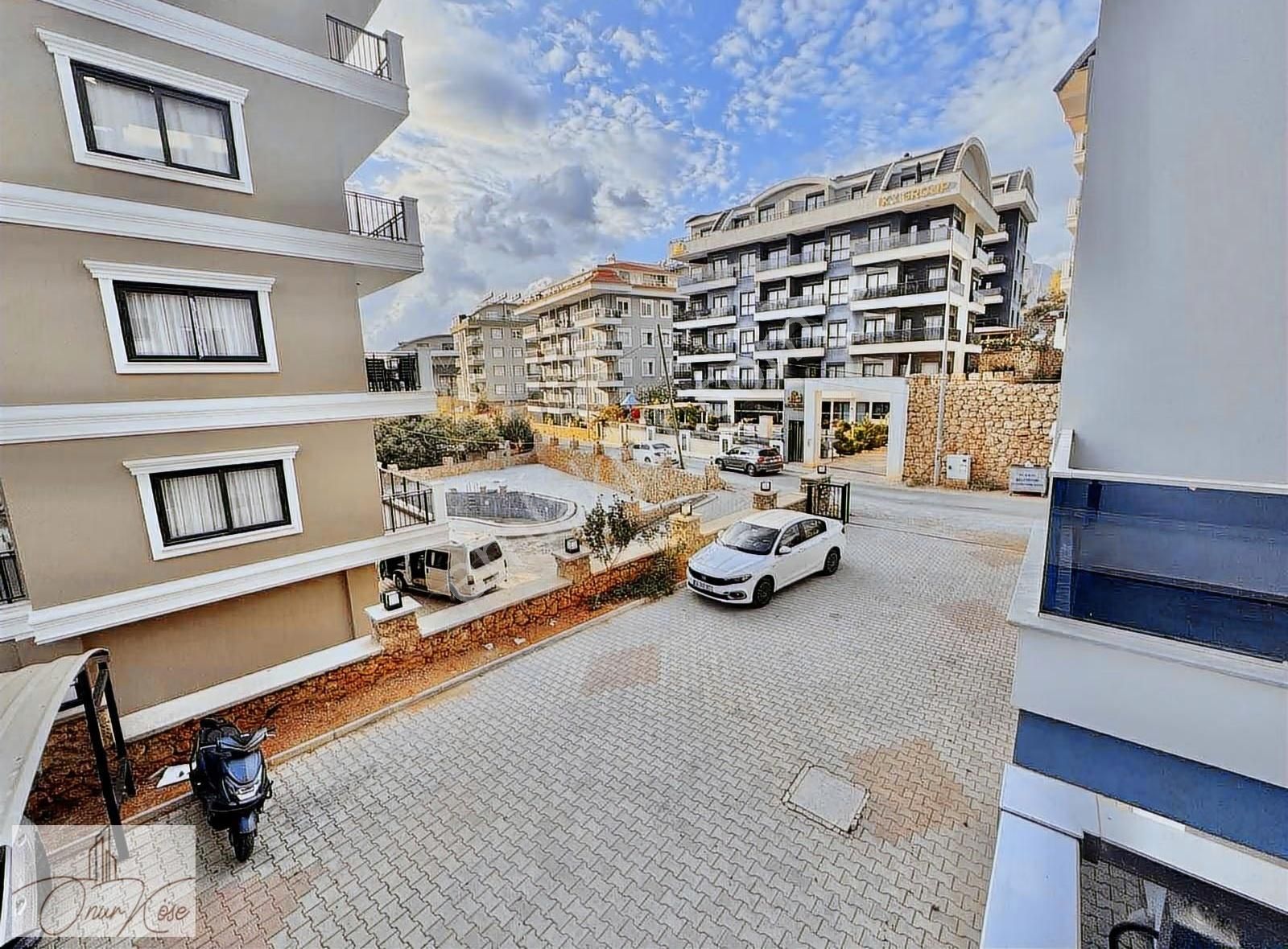 Oba Devlet Hastanesi Mevki 1+1 Lüks Eşyalı Daire