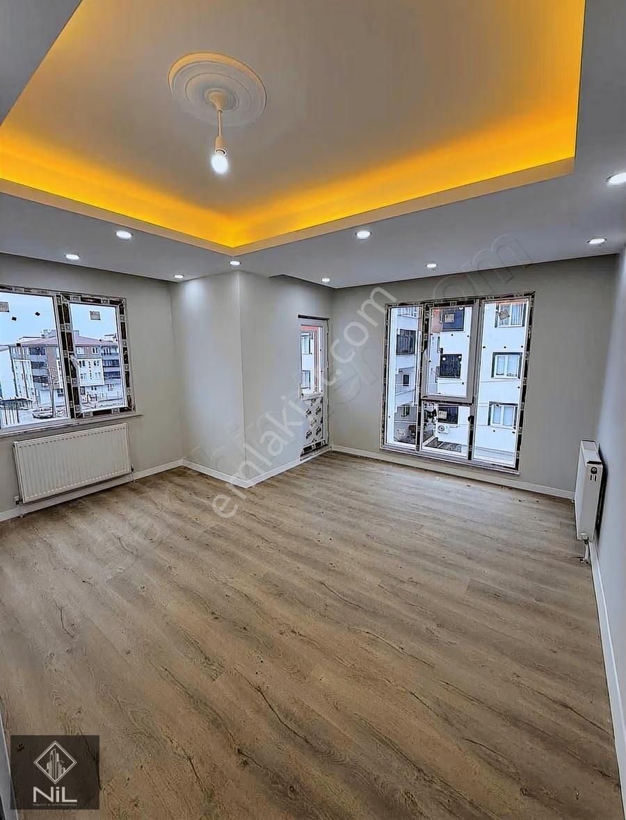 Okullar Bölgesinde Ön Cephe 2+1 Arakat Sıfır Daire