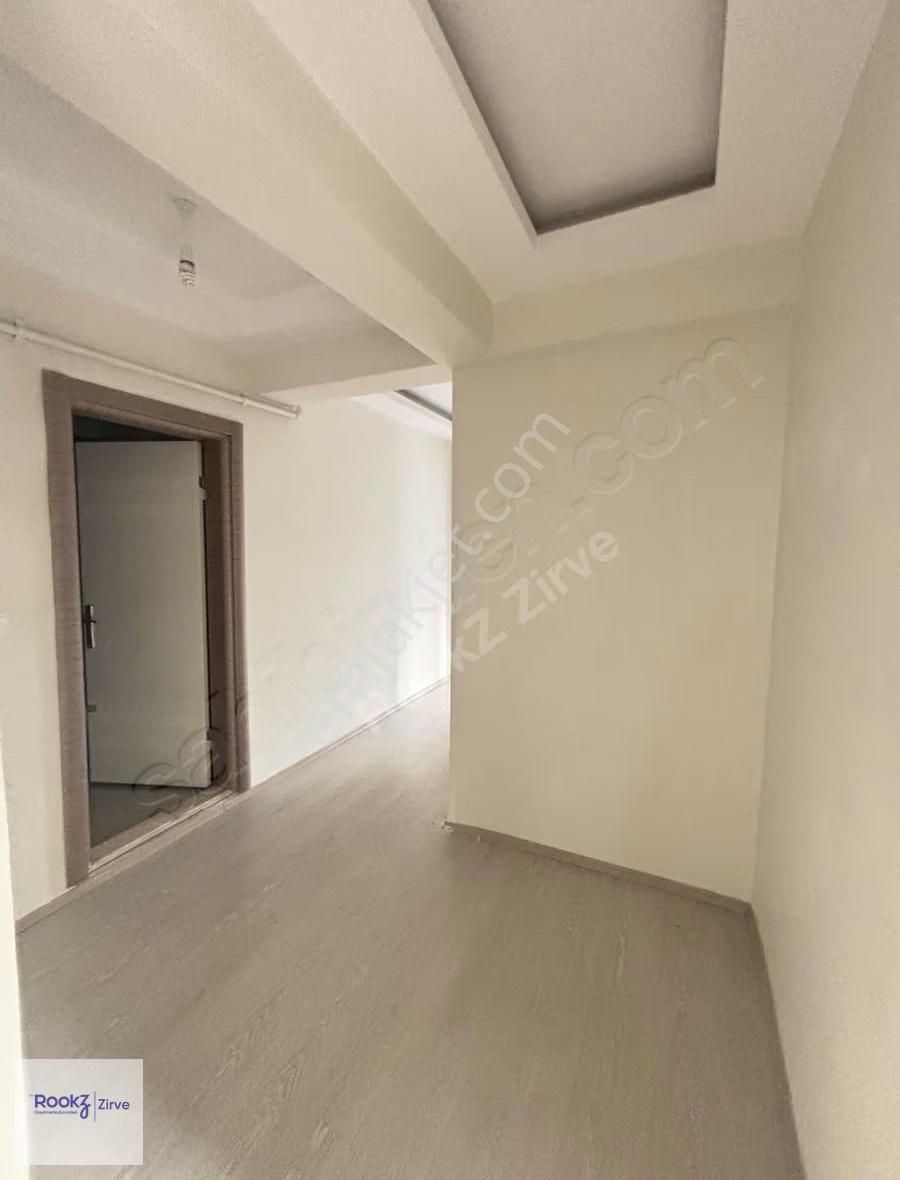 Çiftlikköy Çiftlik Mahallesi Kiralık 2+1 Daire - Görsel 3
