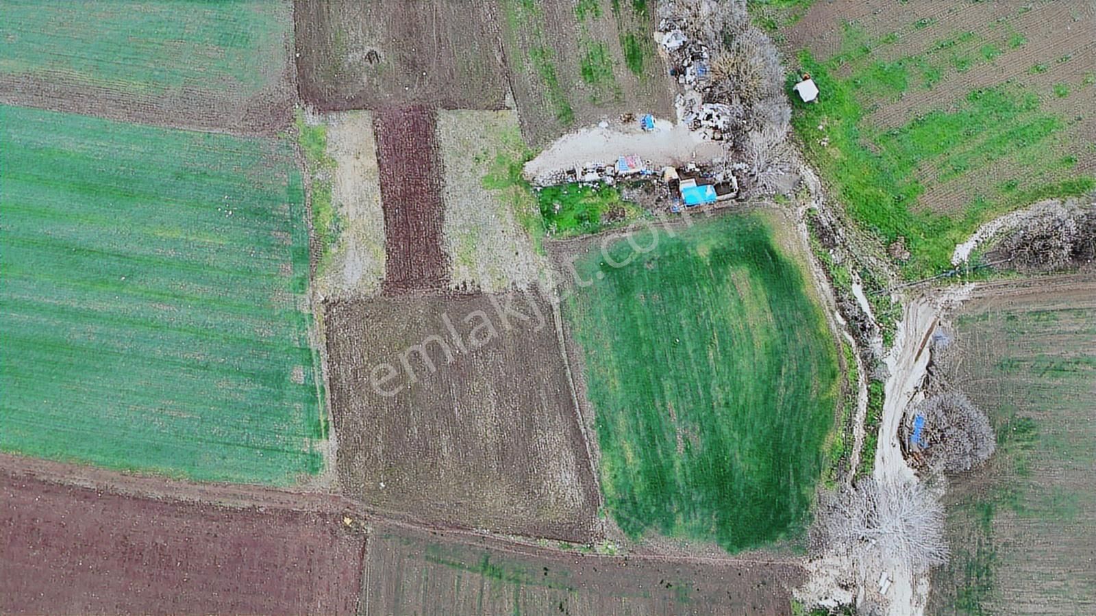 Lookhause'den Altın Fırsat Akçalarda Satılık Tarla - Görsel 11
