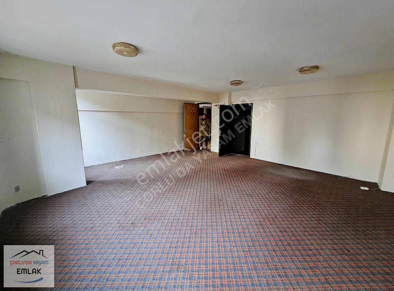 Belediye Karşısında Küçükler İş Merkezinde Kiralık Büro/ofis - Görsel 7