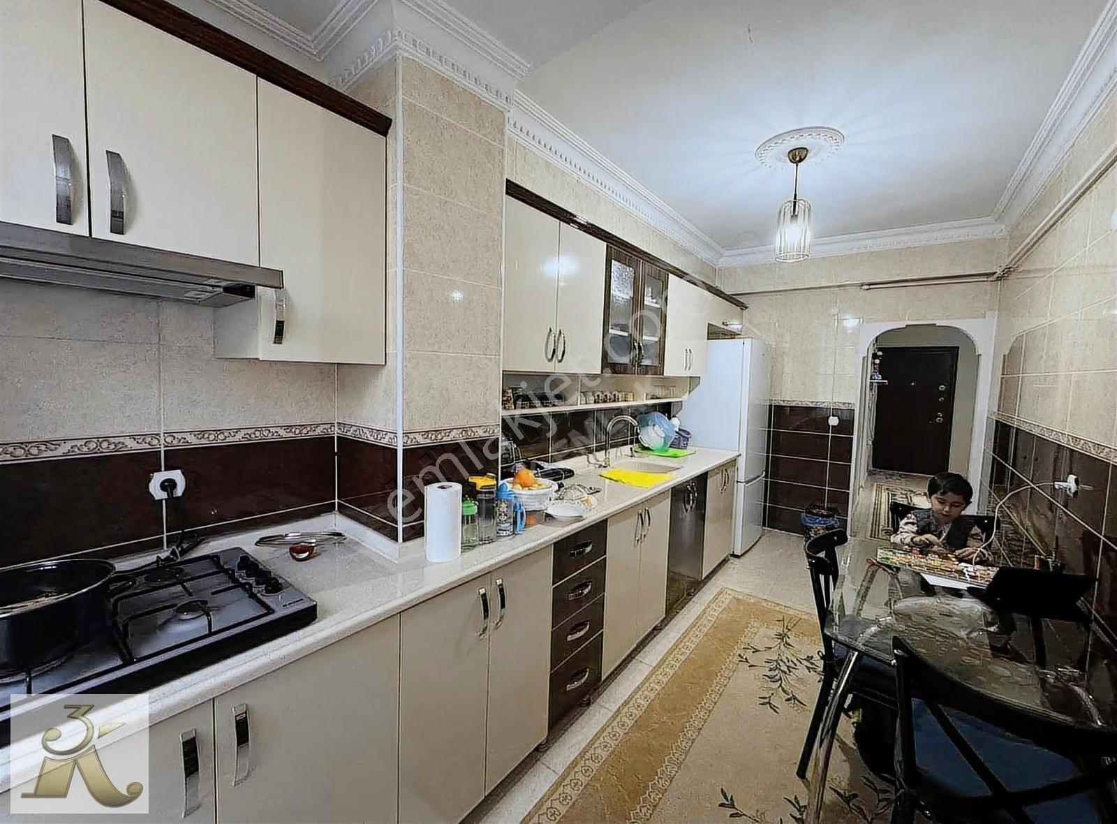 3k Emlak'tan Satılık Gazi Mah. Aslangazi Okulu Yanı Yüksek Giriş