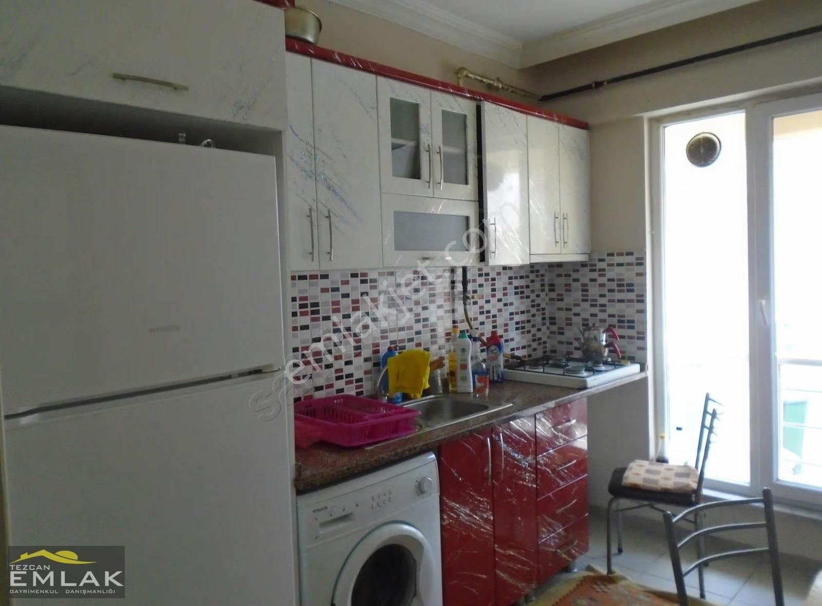 Plaj Mahallesinde Kapalı Mutfak 1+1