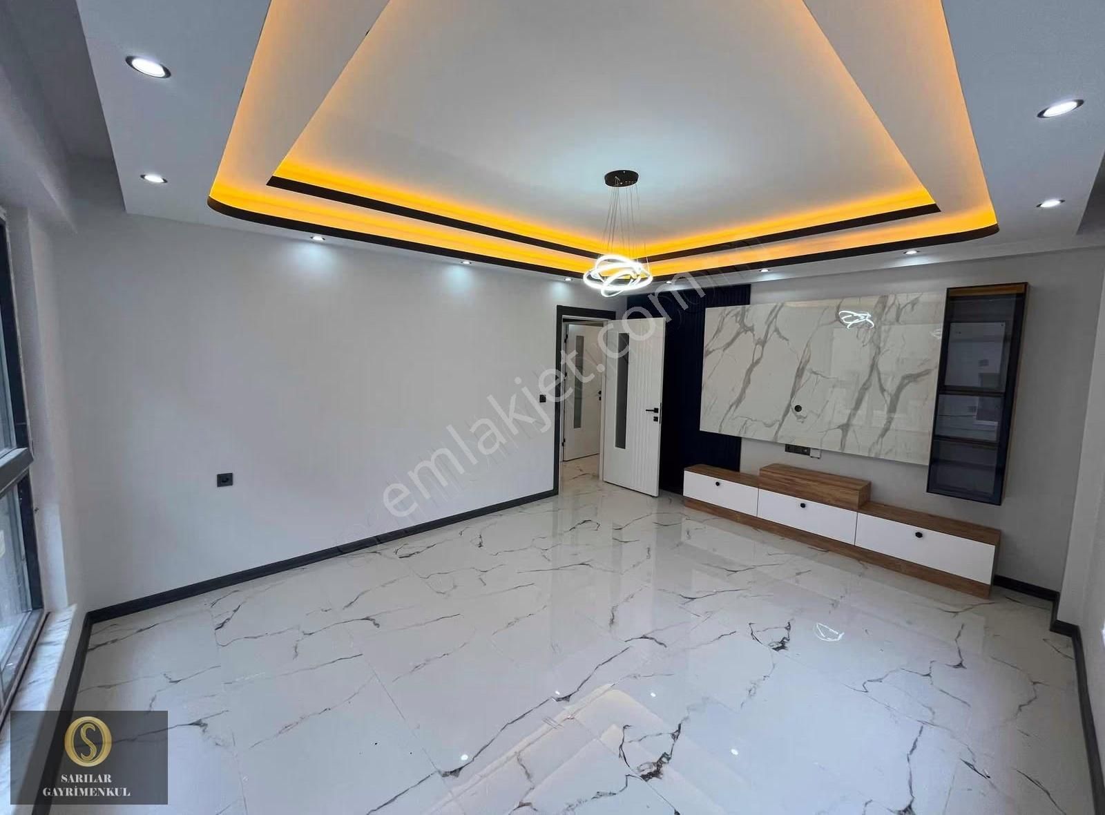 Sarılar Gayrimenkul Özel Garajlı Fırsat 3+1 Köşe Parsel Satılık - Görsel 2