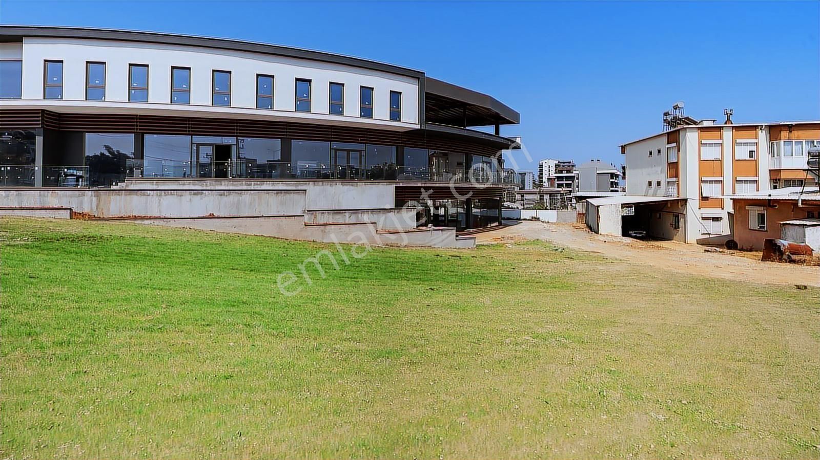 Altıntaş Viva Defnede 1085 M² Kiralık Dükkan | Tekce - Görsel 2