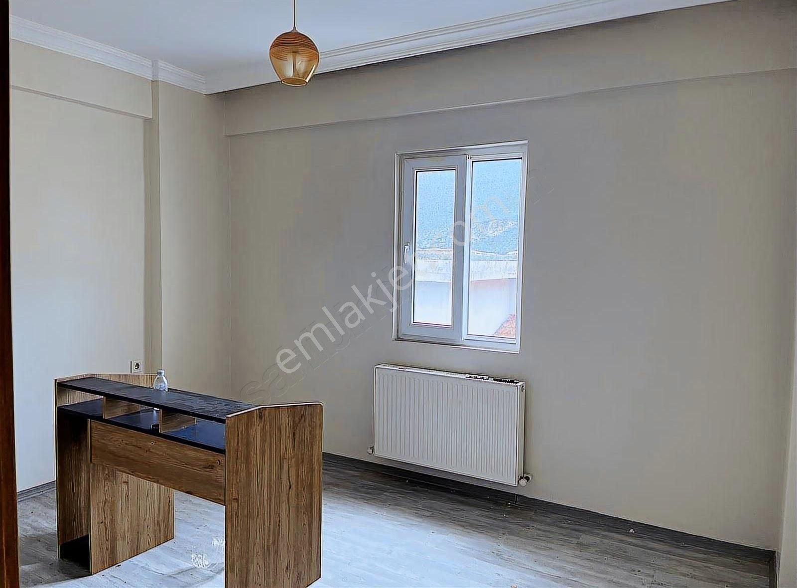 Emek Mahallesinde 2+1 Kaloriferli Daire Kiralıktır - Görsel 5