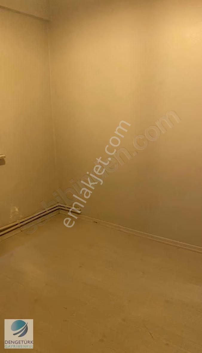 Güzeltepe Cemal Gürsel Caddesinde Müstakil 3+1 .95 Mr 28.000 Tl - Görsel 4