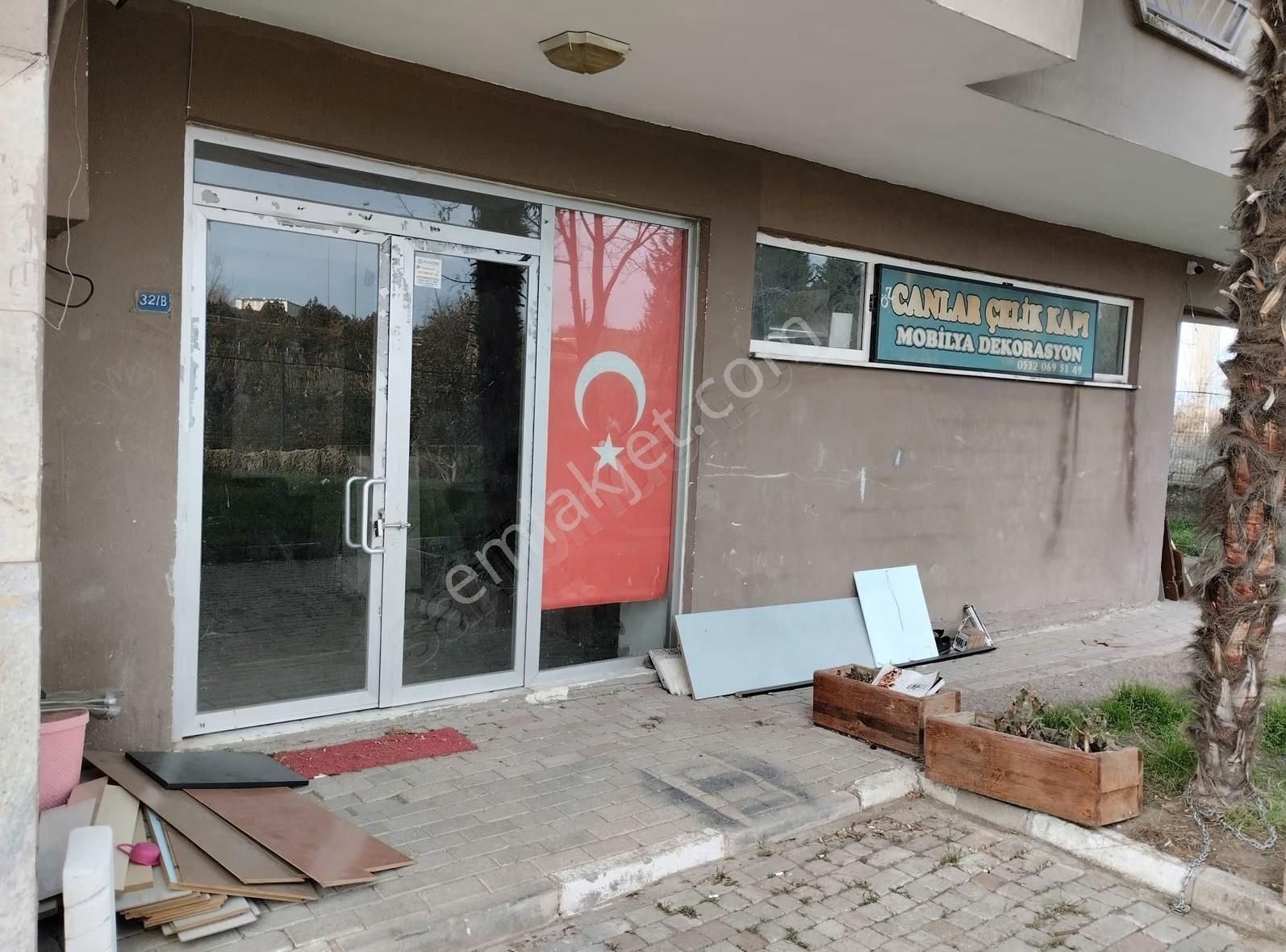Eşref Emlak, Site İçinde Kiracılı, Satılık Büyük Dükkan