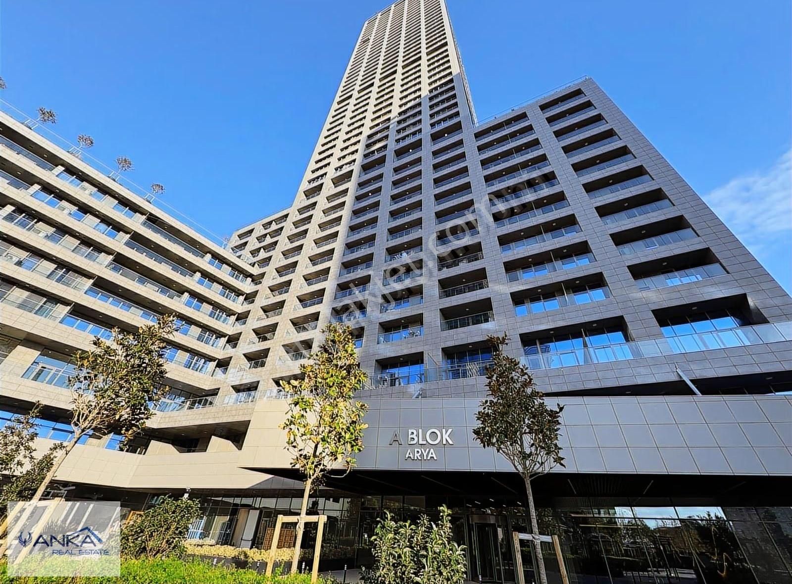 Ataşehir Modern Yüksek Kat 2+1 Kiralık Daire