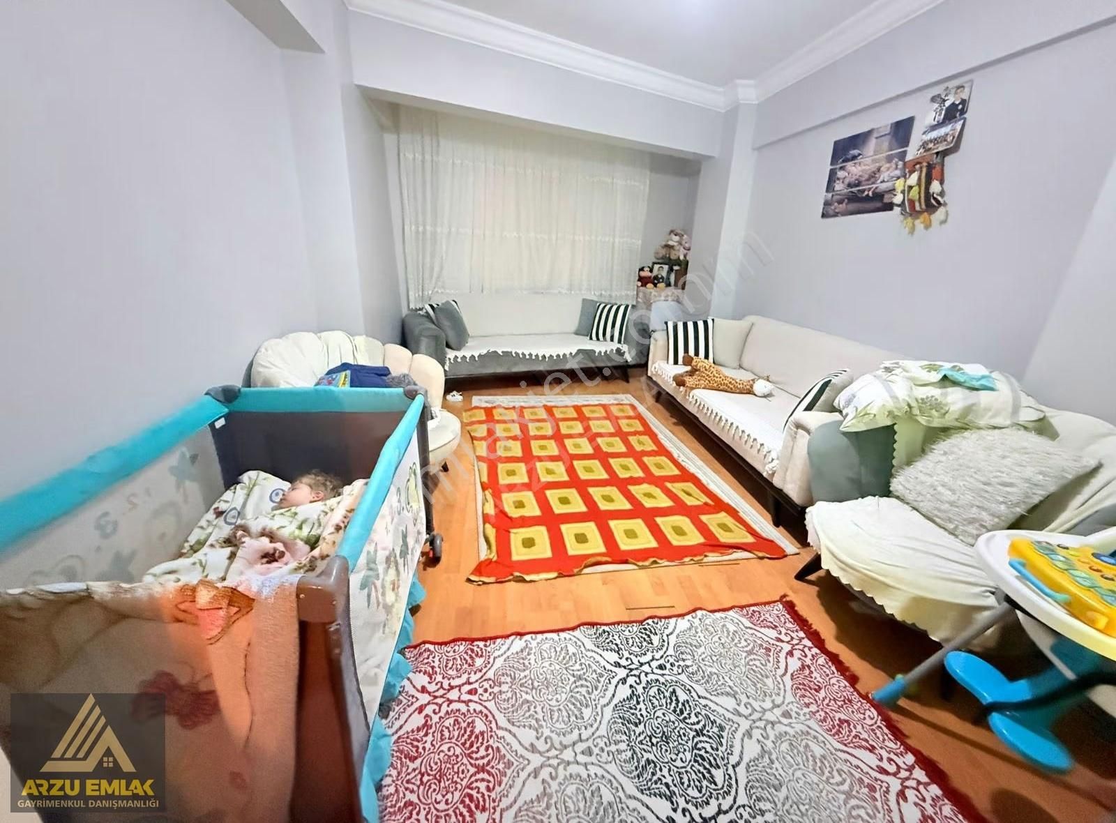 Arzu Emlak'tan Yunus Emre Mah 1+1 Yüksek Giriş Daire