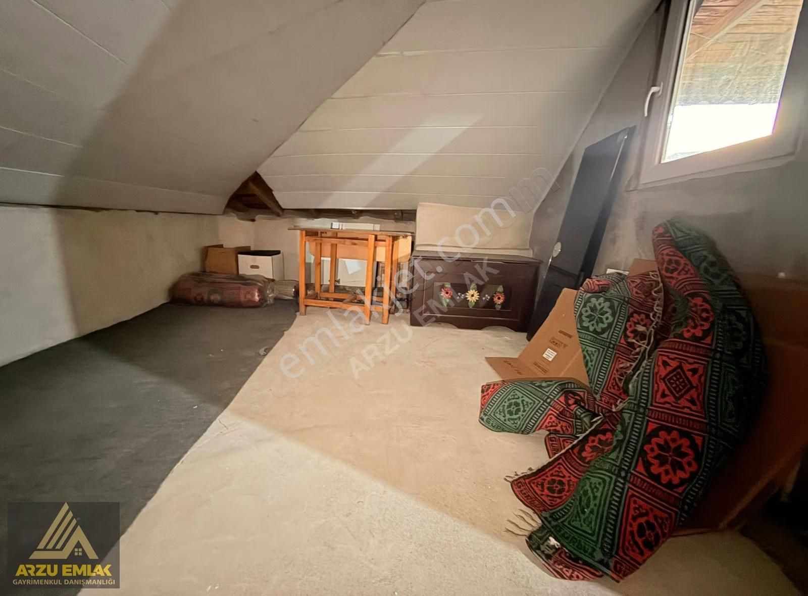 Arzu Emlak'tan Zübeyde Hanım Mah 21m²hisseli Toprak Tapulu Daire - Görsel 17