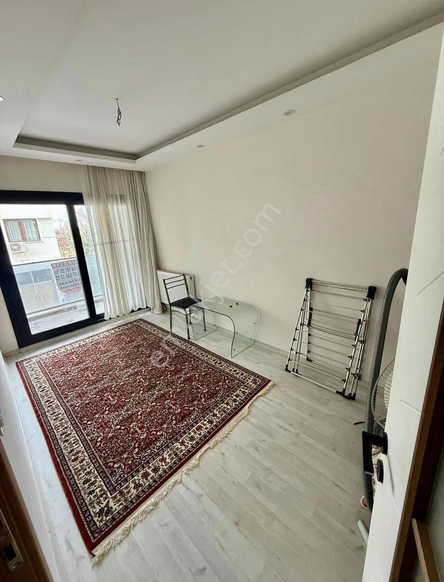 Aytaç Emlak'tan Muradiyede Ara Kat Eşyalı Satılık 2+1 Daire - Görsel 8