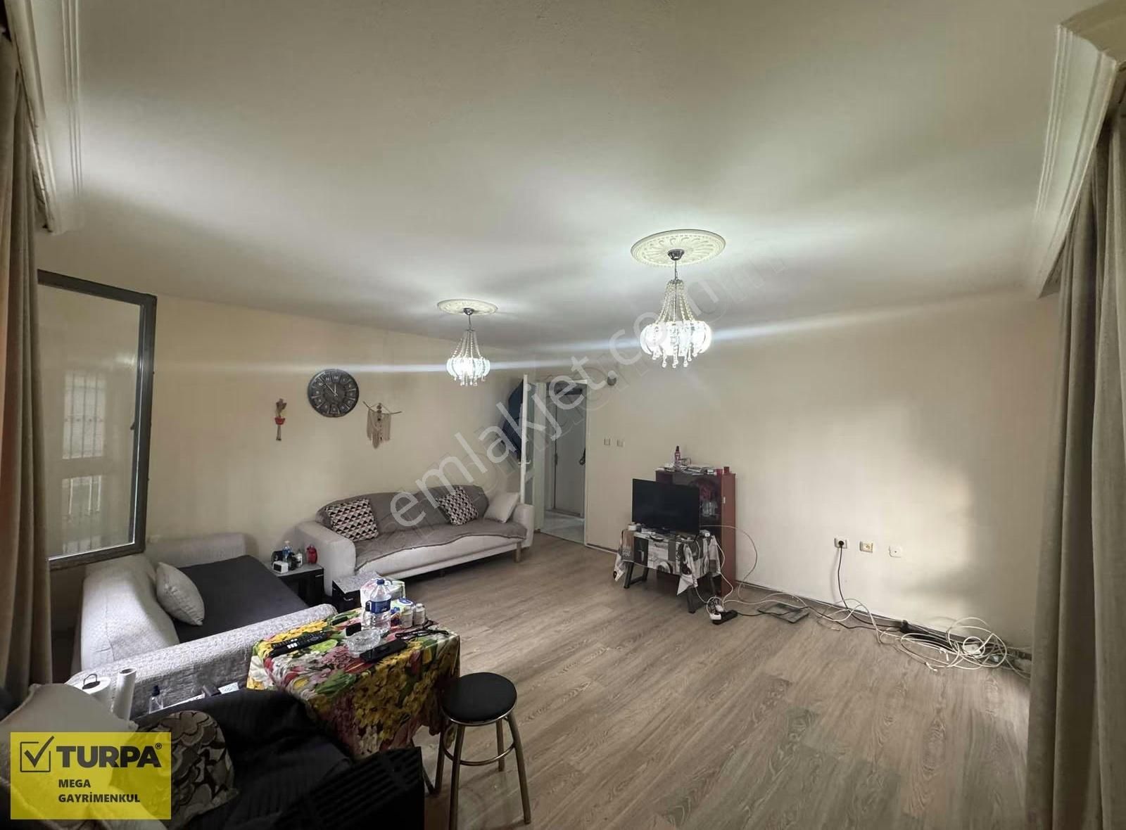 Karşıyaka Bahçelievler Mahallesi Kiralık 2+1 Kapalı Mutfak Daire - Görsel 4