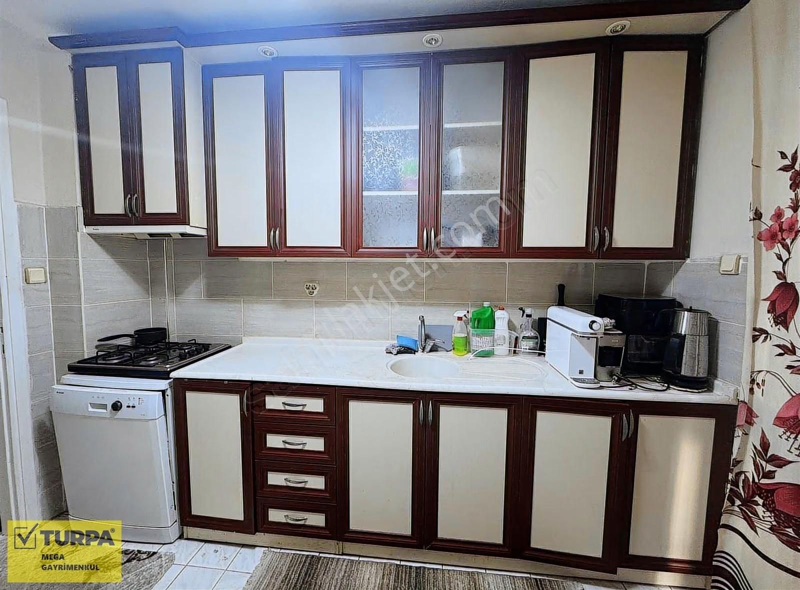 Karşıyaka Bahçelievler Mahallesi Kiralık 2+1 Kapalı Mutfak Daire - Görsel 5