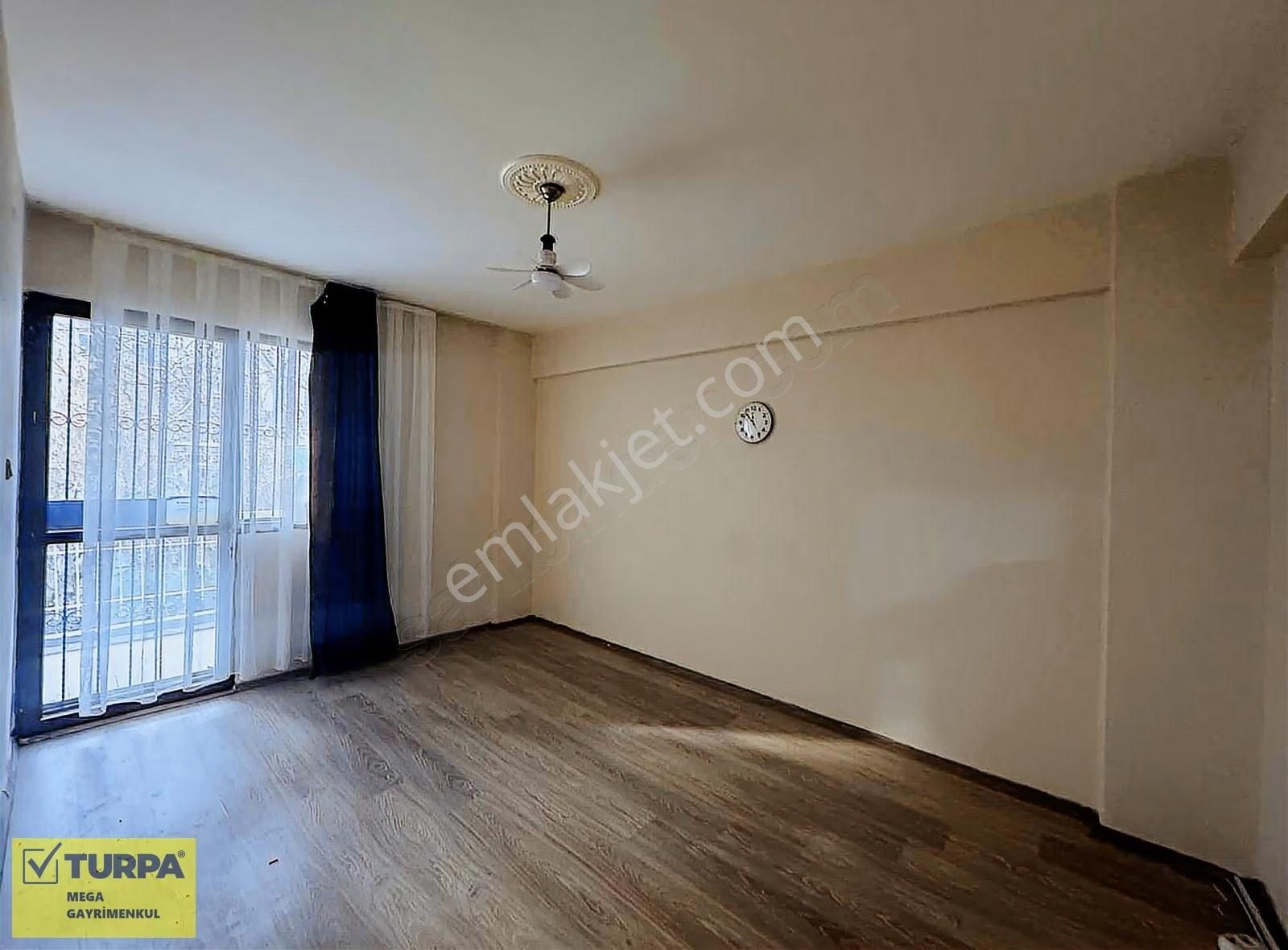 Karşıyaka Bahçelievler Mahallesi Kiralık 2+1 Kapalı Mutfak Daire - Görsel 7