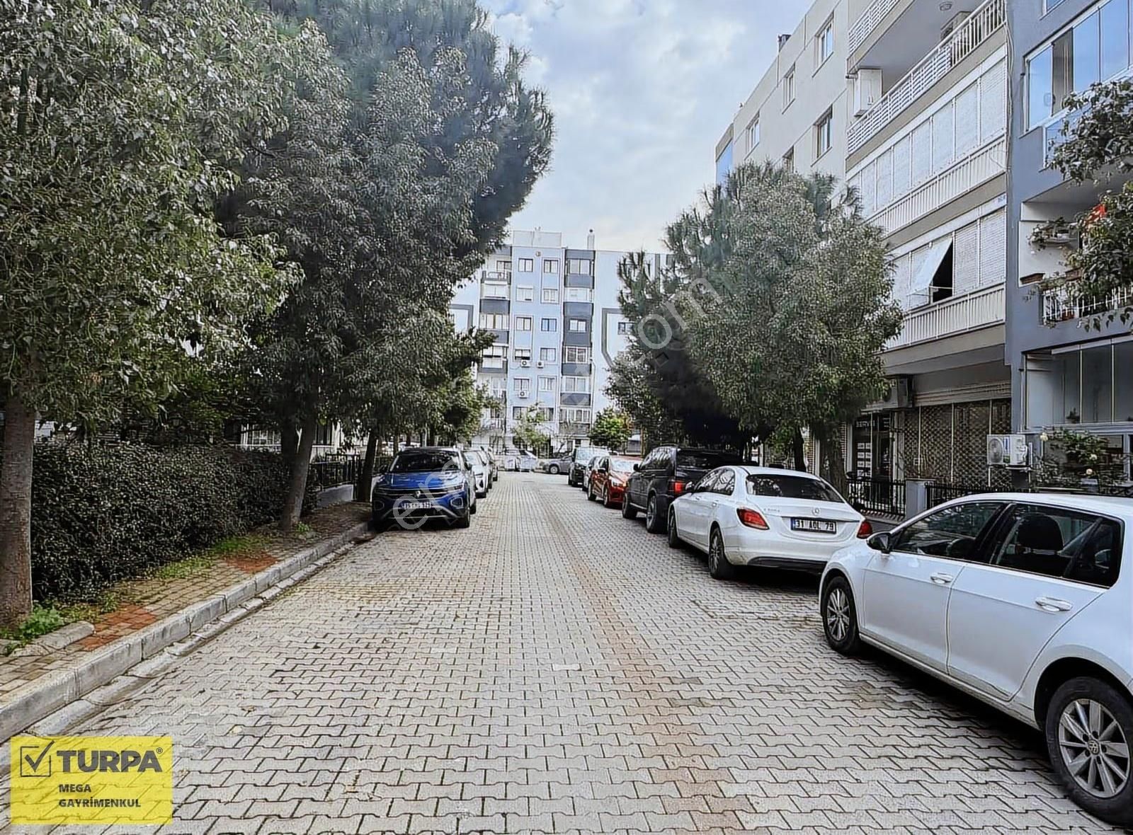 Karşıyaka Bahçelievler Mahallesi Kiralık 2+1 Kapalı Mutfak Daire - Görsel 18