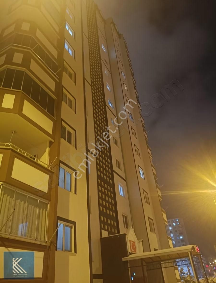 Belsin 19 Mayıs Mahalle'sinde Bakımlı Satılık 3+1 Daire - Görsel 21