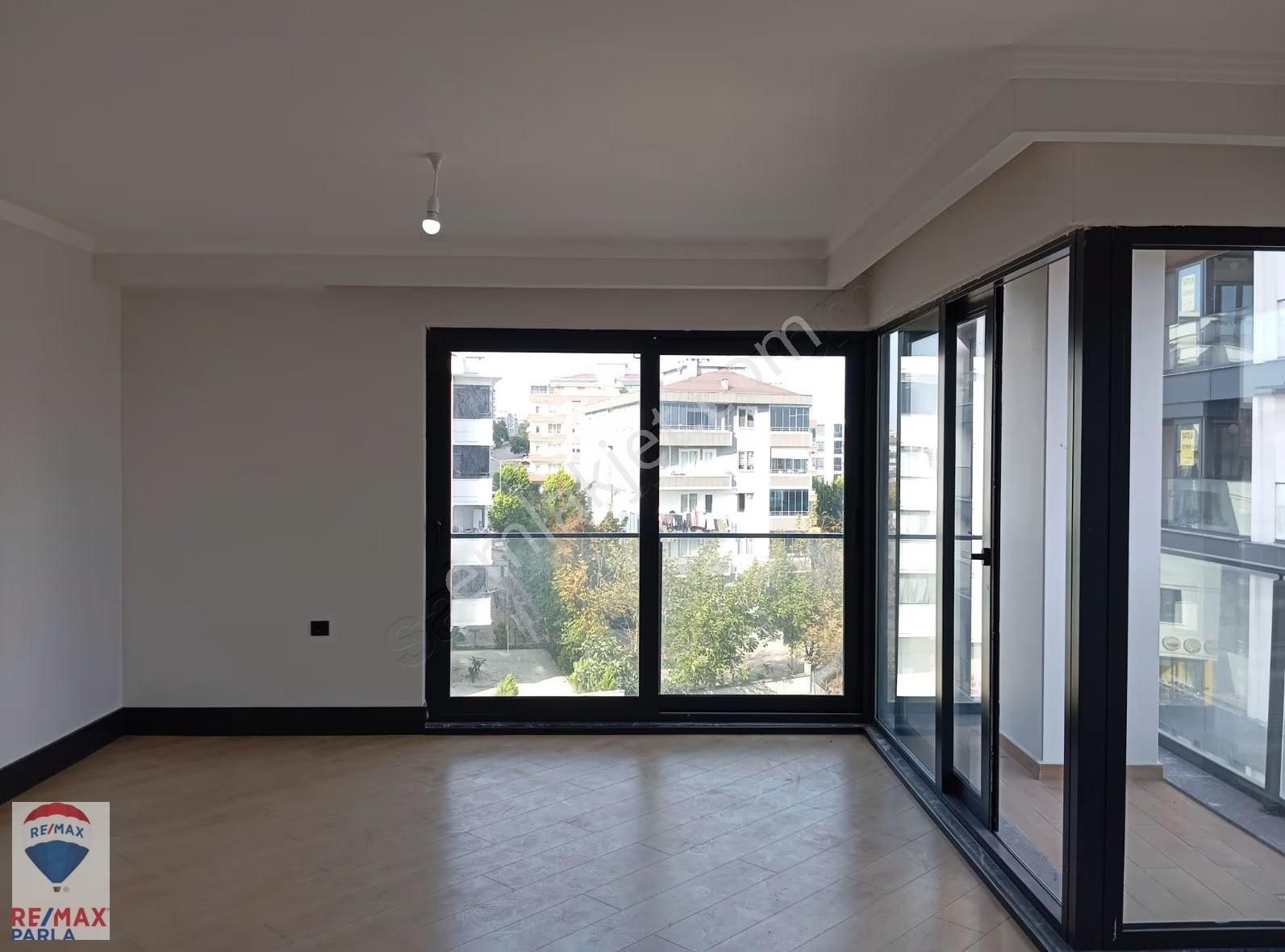 Remax Parla'dan Lotus Twin Evleri Lüks Konseptli Satılık 3+1 - Görsel 9