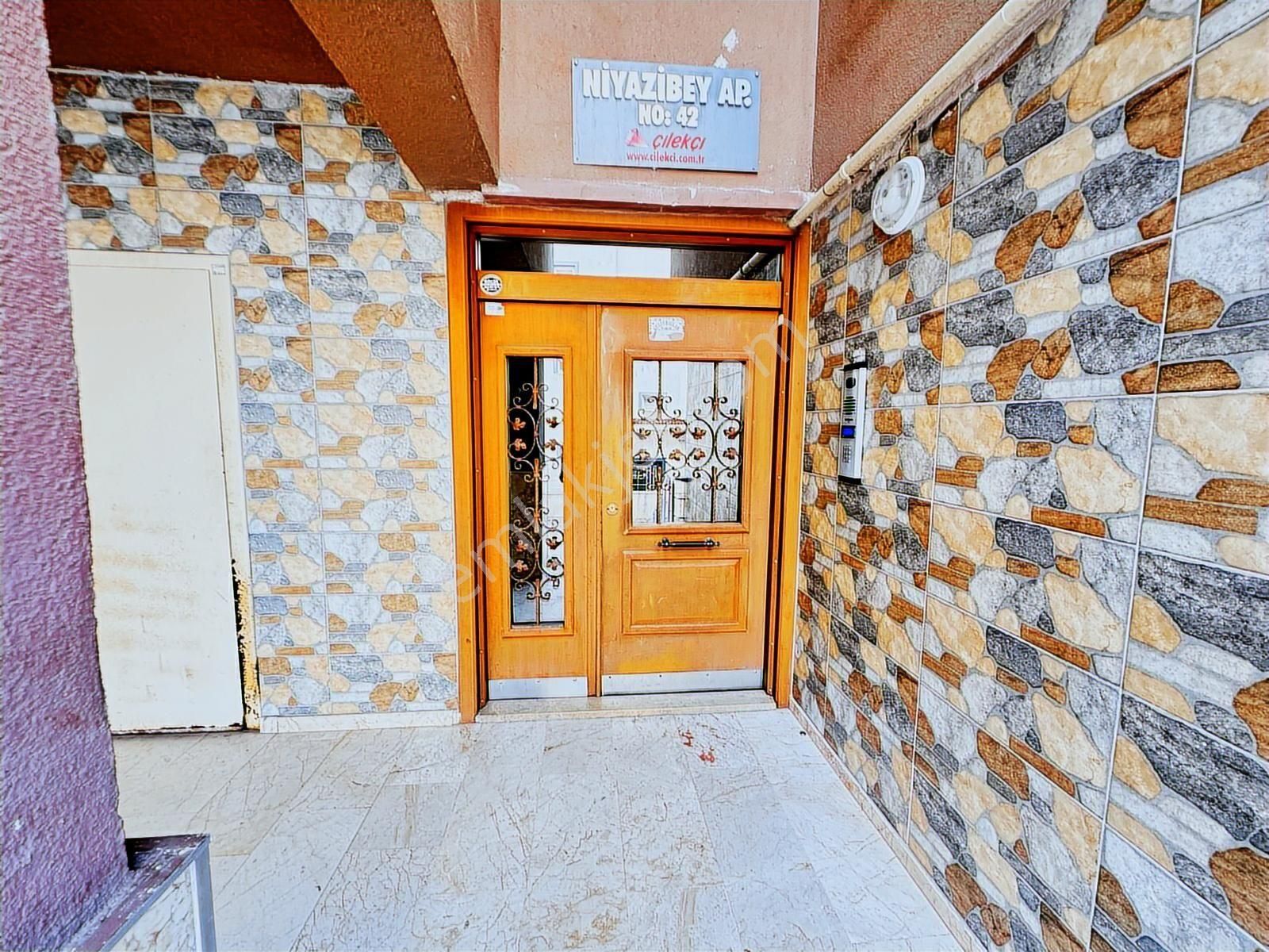 Pendik Hastane Metroya Yakın Satılık 3+1 Krediye Uygun Daire