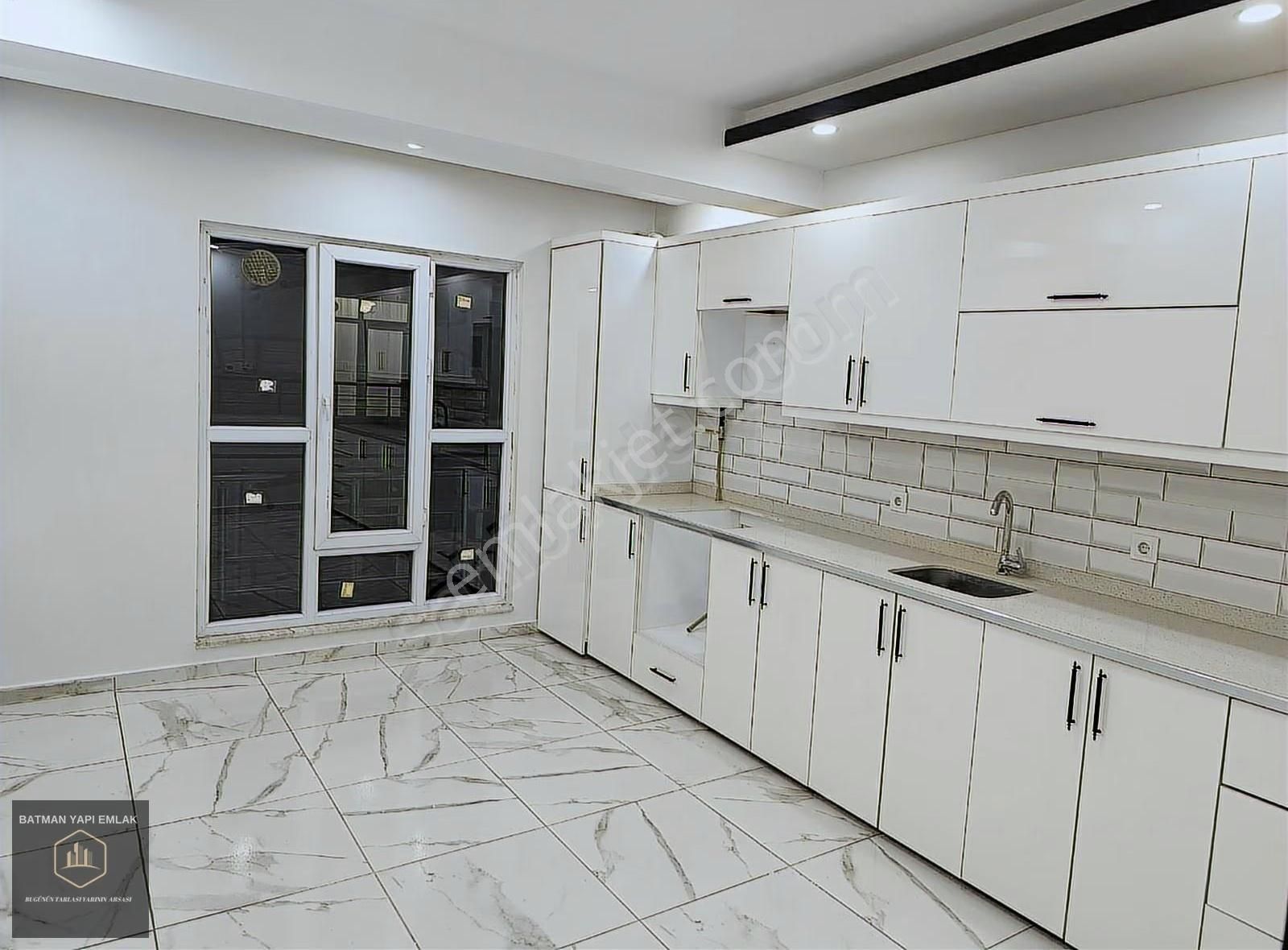 Batman Merkez Fatih Mah Site İçerisinde Satılık 3+1 Daire - Görsel 3