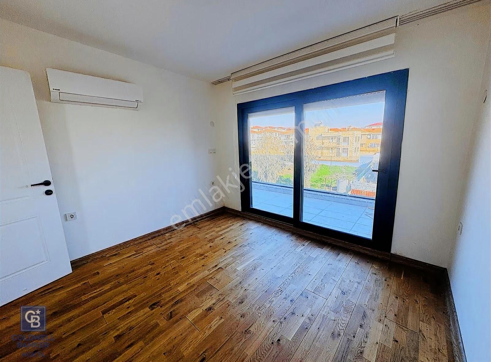 Foça Bağarası Villalar Bölgesinde 4+1 Havuzlu Kiralık Villa - Görsel 34