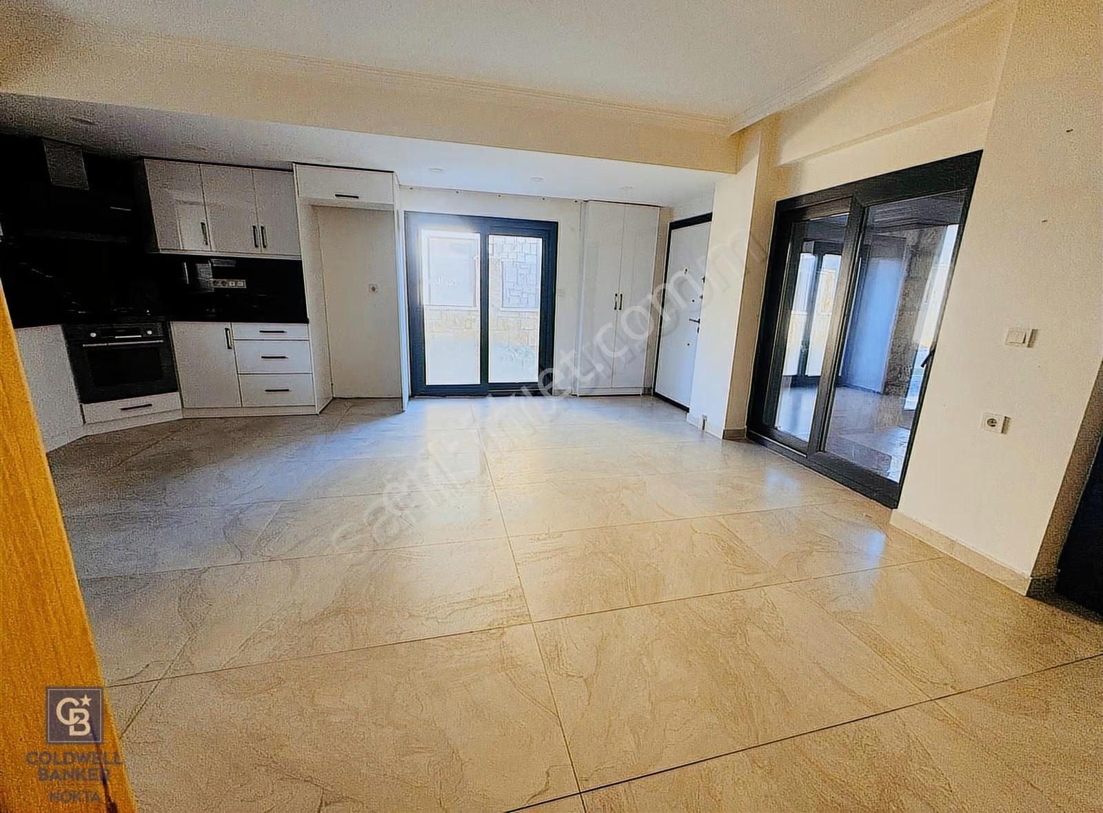 Foça Bağarası Villalar Bölgesinde 4+1 Havuzlu Kiralık Villa - Görsel 5