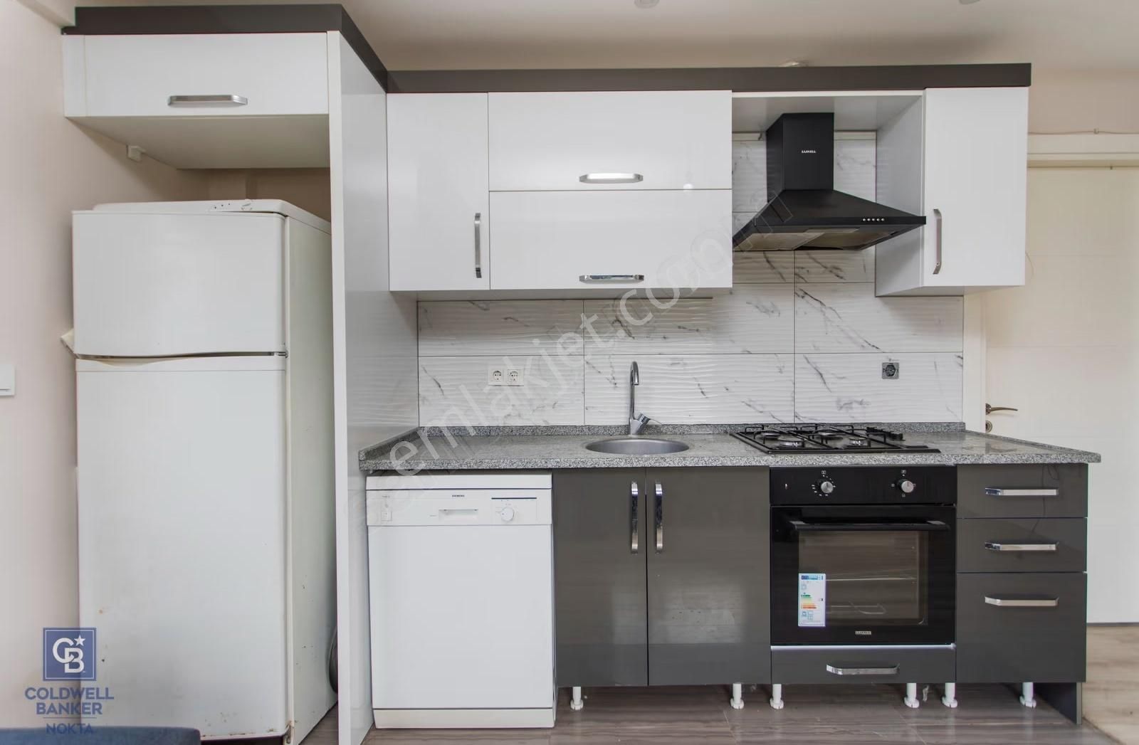 Yenifoça'da Satılık Bahçe Katı 2+1 Daire - Görsel 16