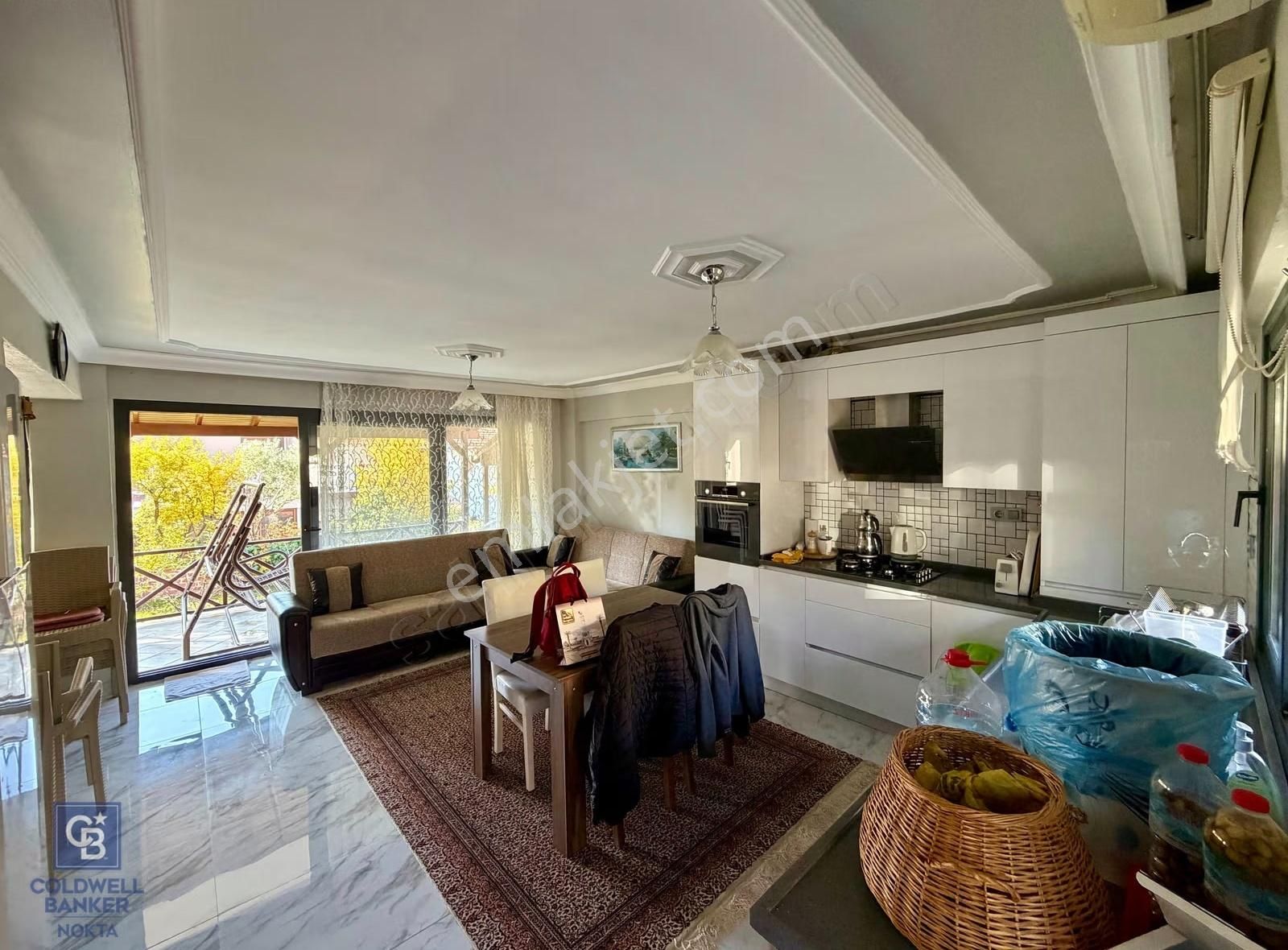 Yenifoça Fatih Mah. Eşyalı Satılık Manzaralı Dubleks 3+1 Villa - Görsel 20