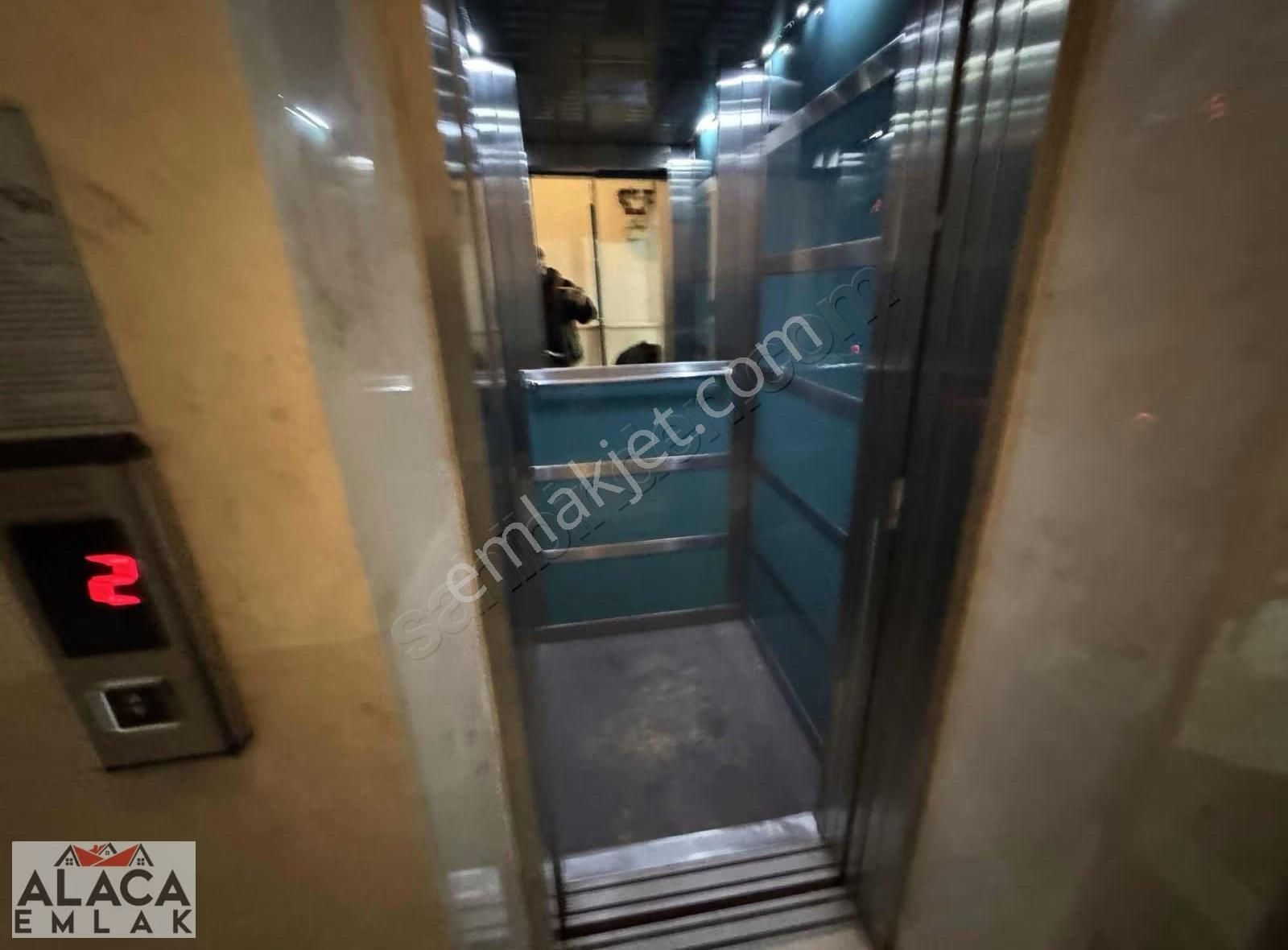 Başak Mahallesi'nde Cadde Üzeri 3+1 Fırsat Daire - Görsel 24