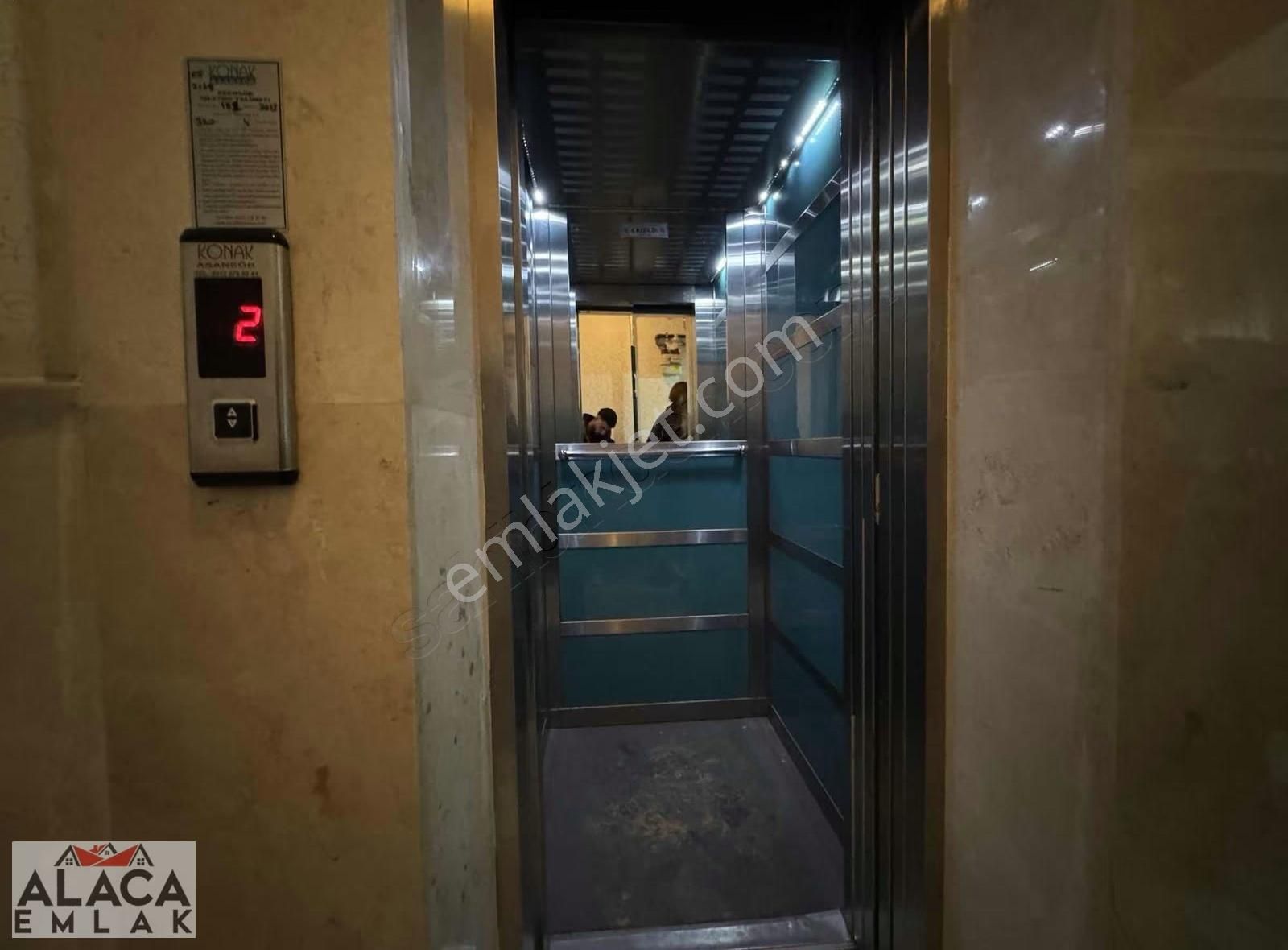 Başak Mahallesi'nde Cadde Üzeri 3+1 Fırsat Daire - Görsel 6