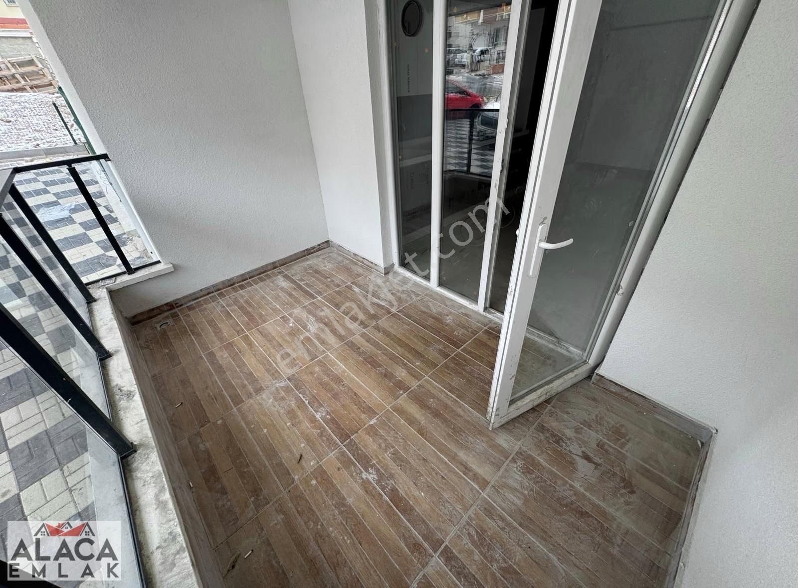 Karapürçek Mahallesi'nde Ful Yapılı Geniş 2+1 Yüksek Giriş Daire - Görsel 2