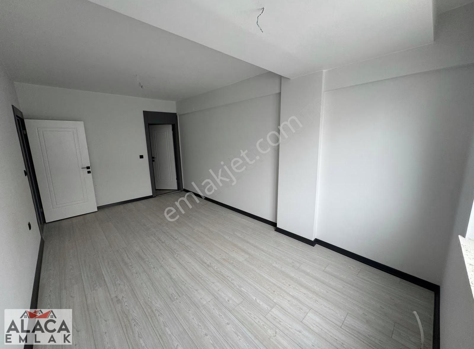 Karapürçek Mahallesi'nde Full+full Yapılı 2.kat Sıfır Daire - Görsel 6