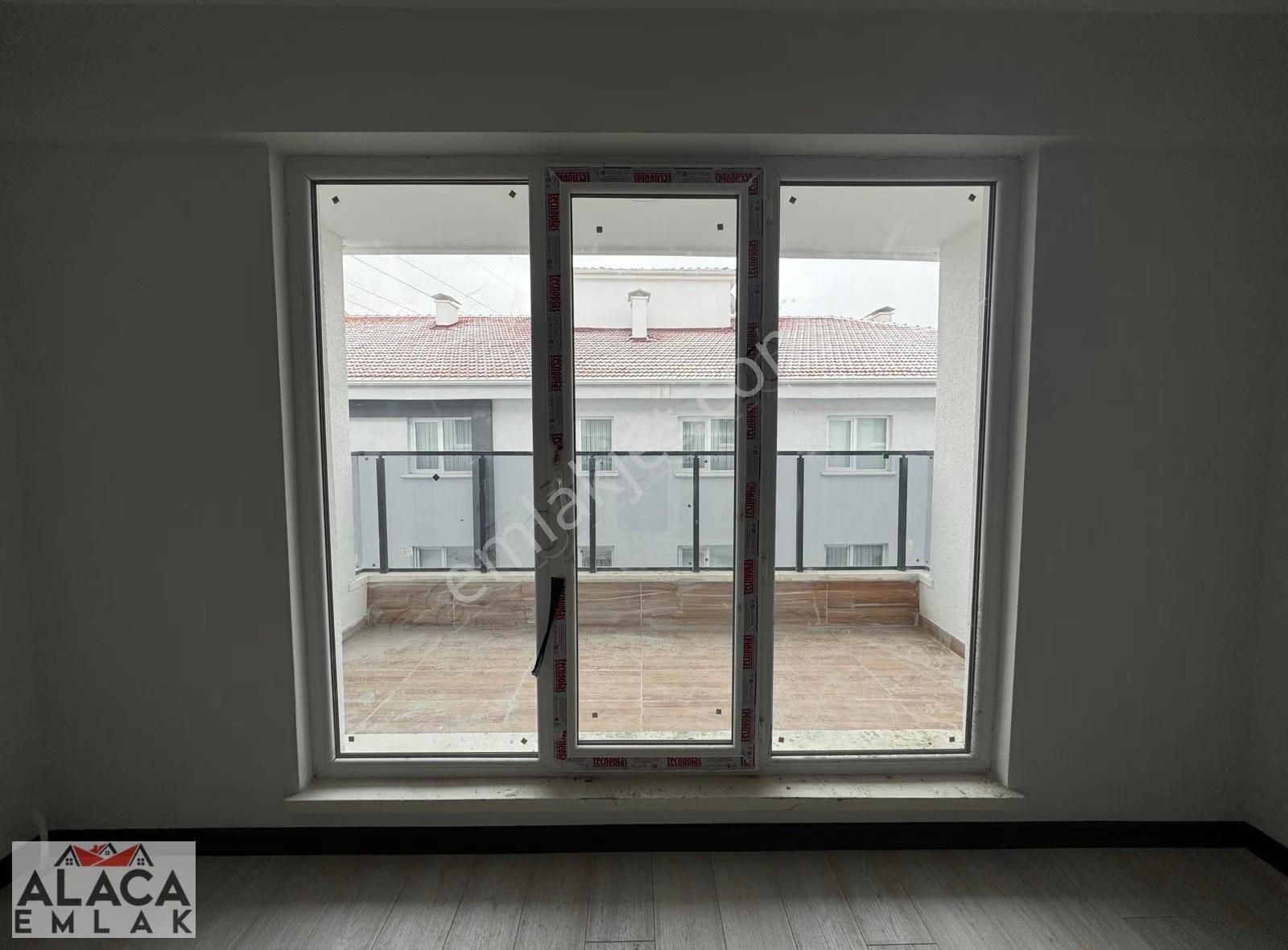 Karapürçek Mahallesi'nde Full+full Yapılı 2.kat Sıfır Daire - Görsel 15