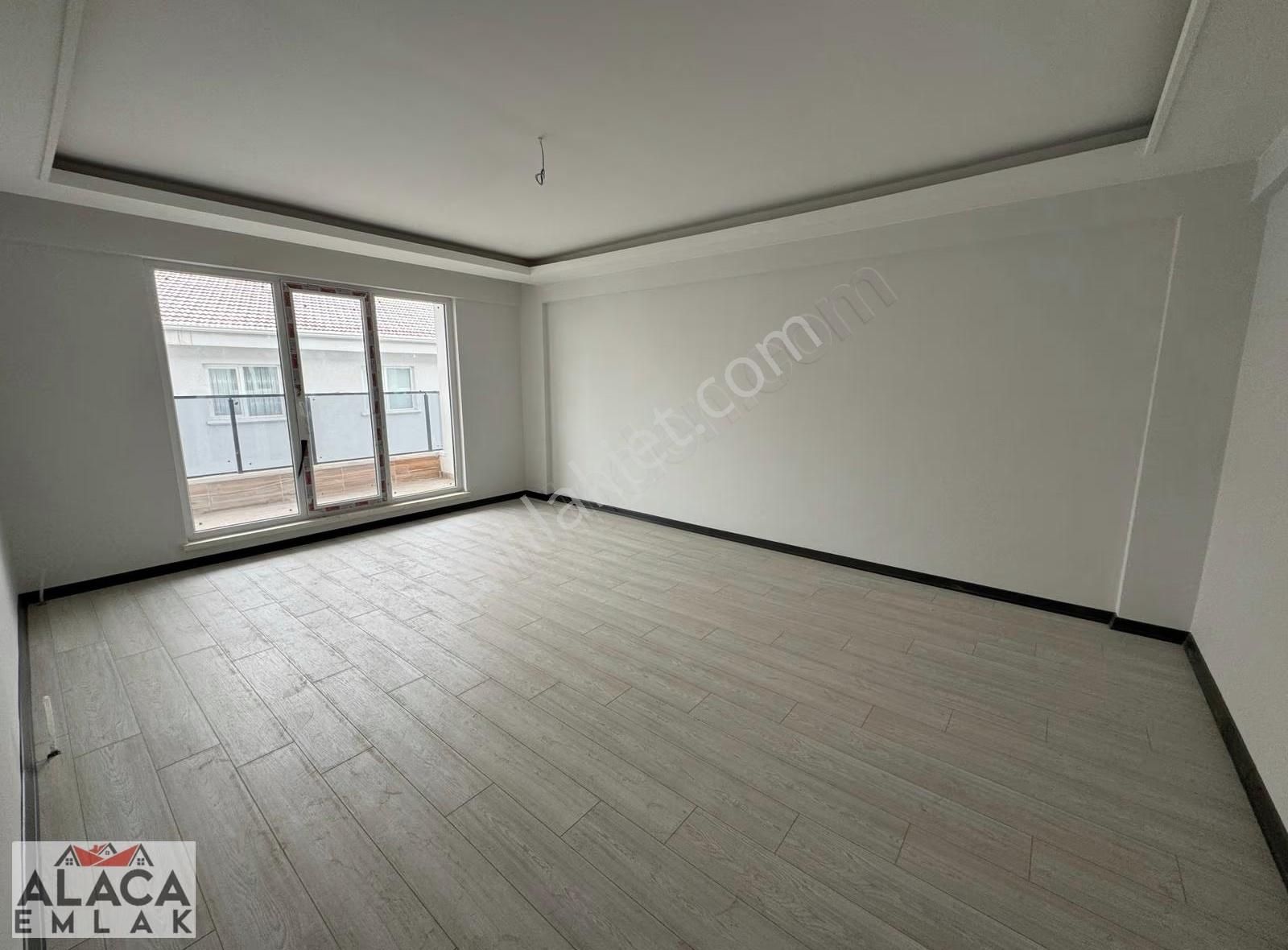 Karapürçek Mahallesi'nde Full+full Yapılı 2.kat Sıfır Daire