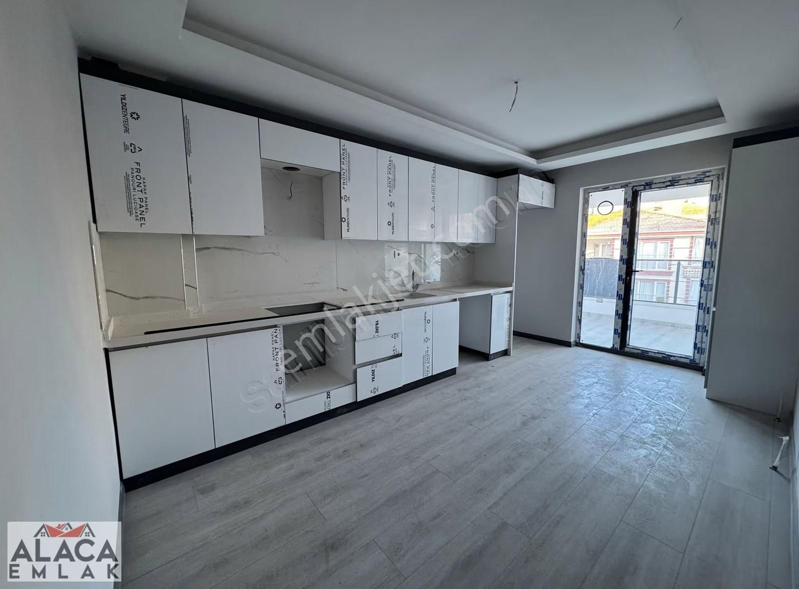 Başak Mahallesi'nde Ebeveyn Banyolu Kilerli Fırsat 3+1 Daire