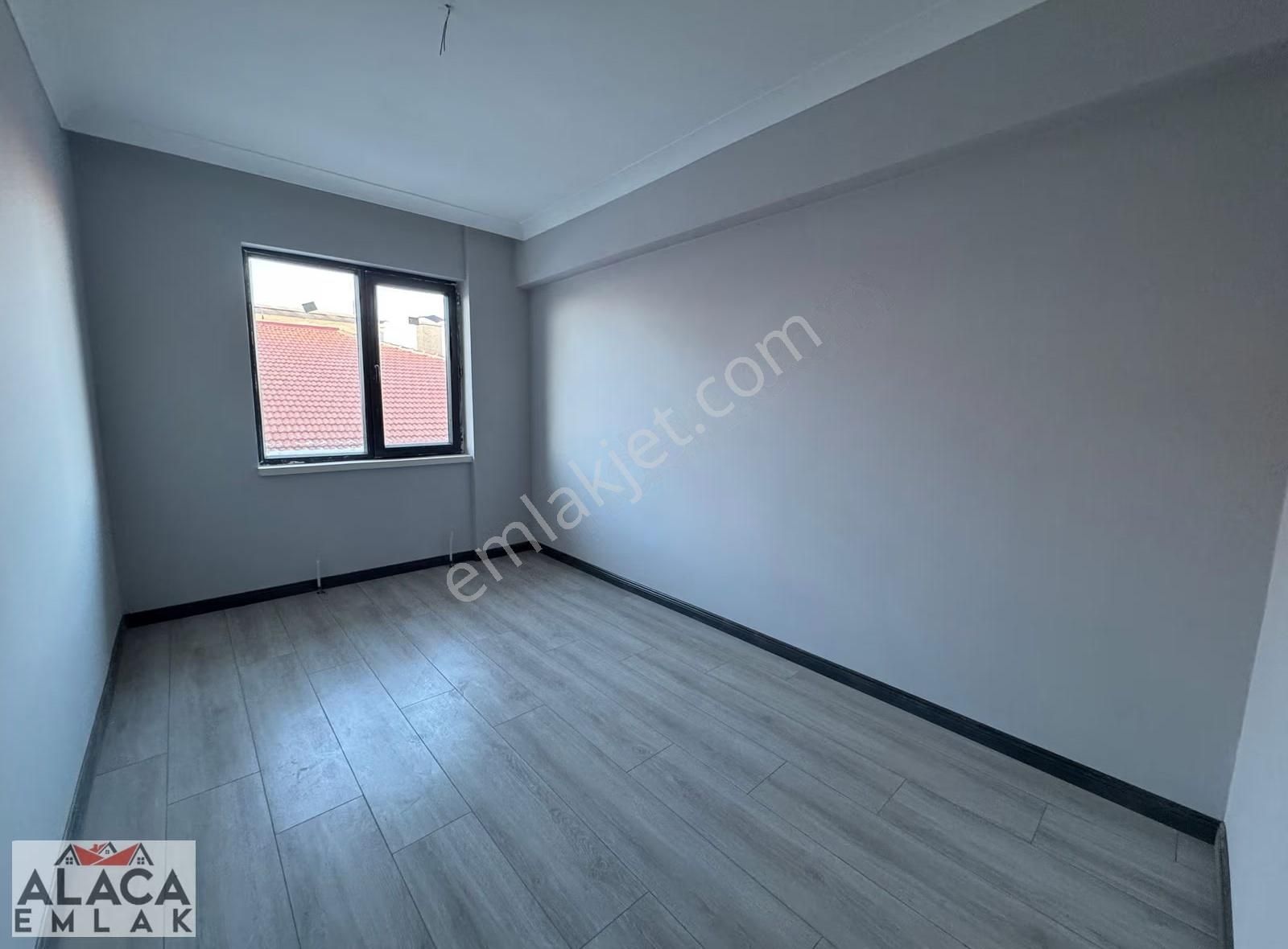 Başak Mahallesi'nde Ebeveyn Banyolu Kilerli Fırsat 3+1 Daire - Görsel 16