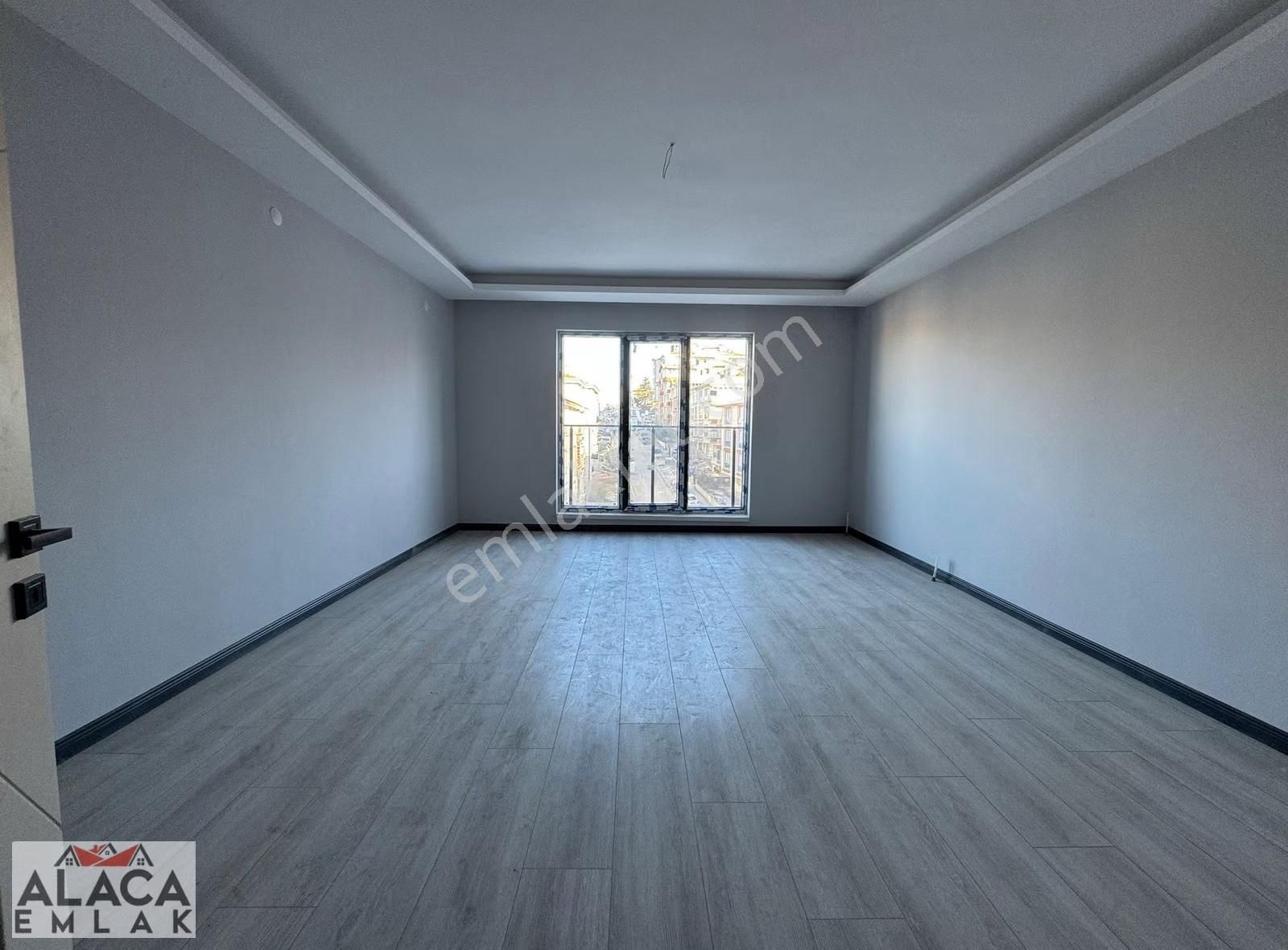 Başak Mahallesi'nde Ebeveyn Banyolu Kilerli Fırsat 3+1 Daire - Görsel 23