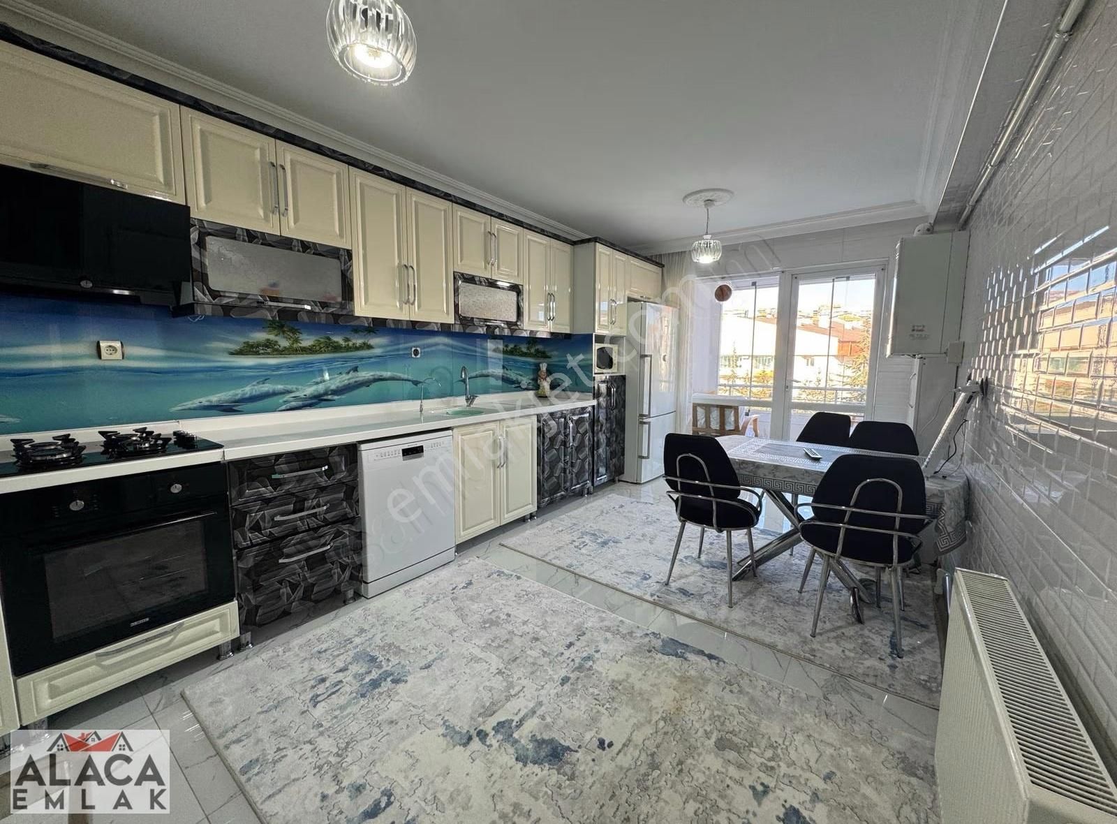 Çarşamba Pazarı Mevki Cadde Üzeri Önü Açık 140m 1.kat 3+1 Daire