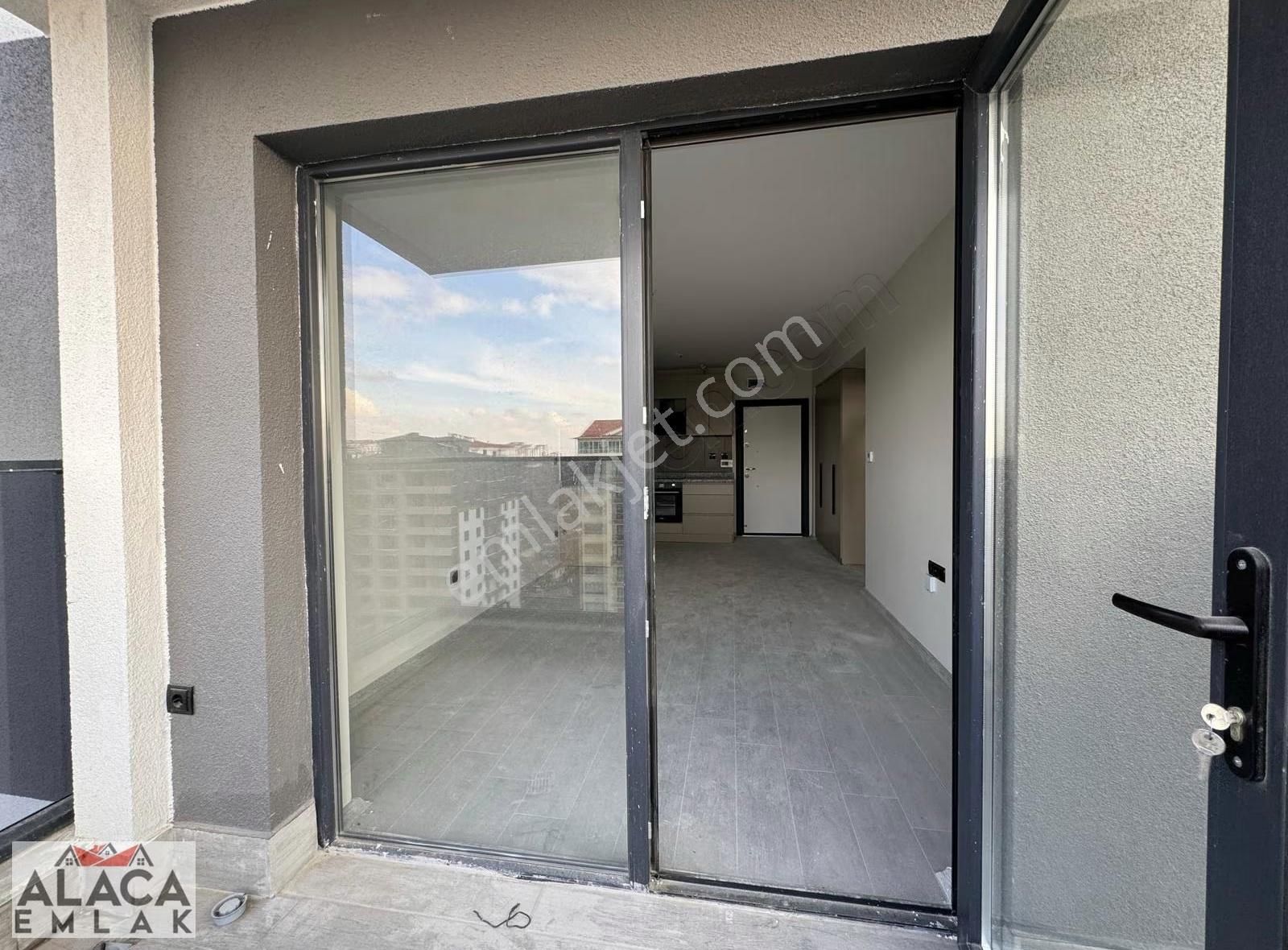 Ege Mahallesi'nde 2+1 Lüx Yapılı Rezidansta Kiralık Daire - Görsel 10